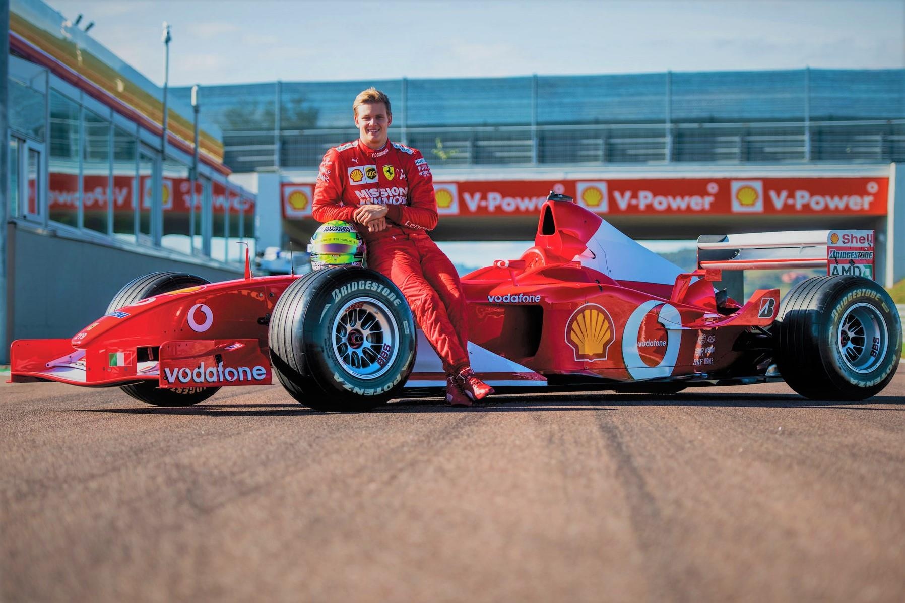 Sieu xe F1 tung duoc Michael Schumacher cam lai co gia 6,6 trieu USD hinh anh