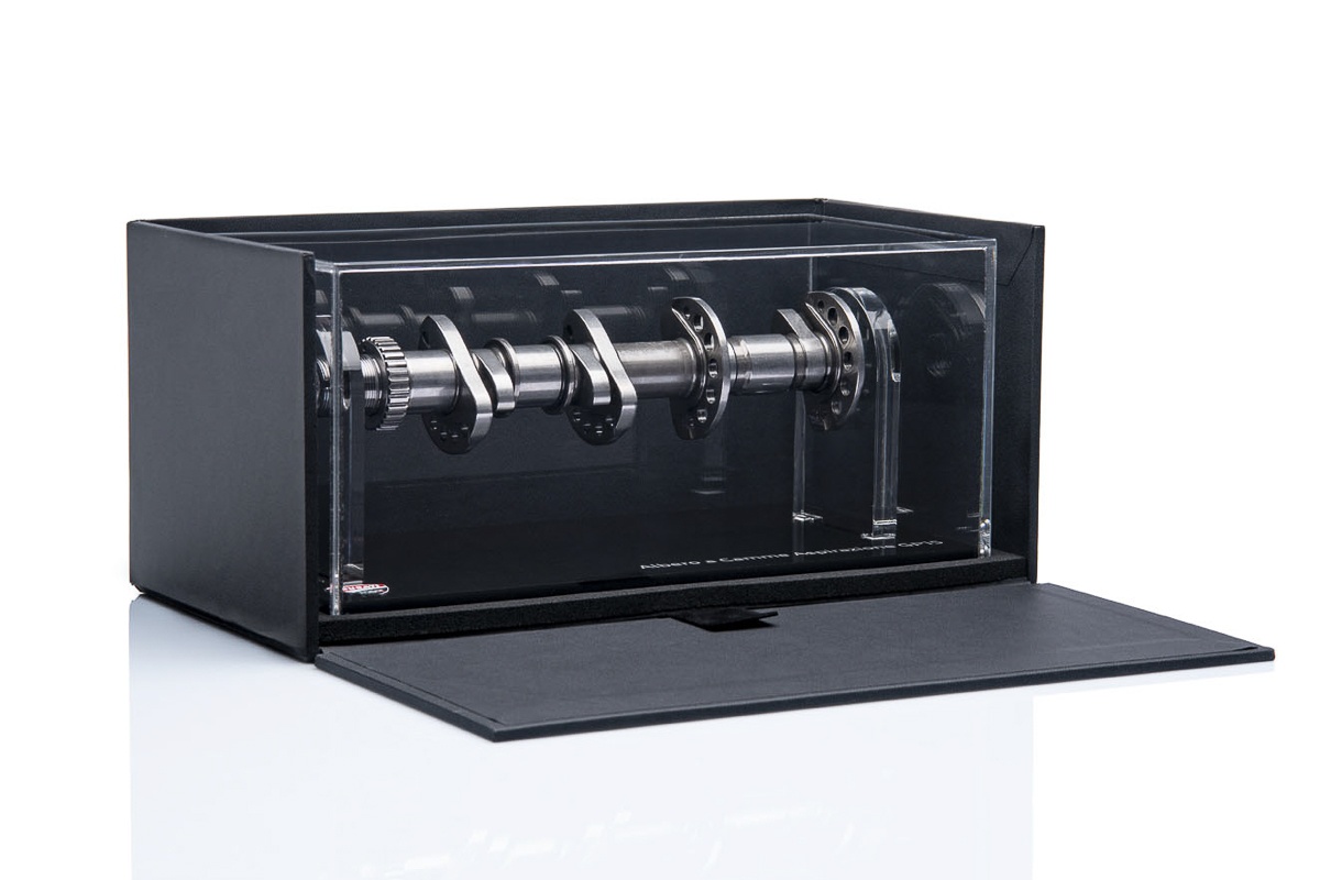 Ducati mo ban phu tung xe dua MotoGP da qua su dung anh 5