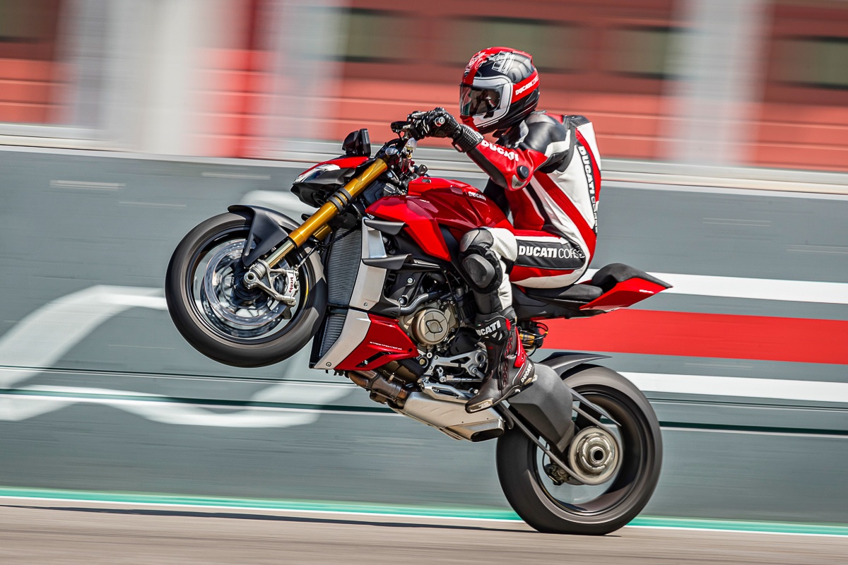 Ra mat Ducati Streetfighter V2 anh 1