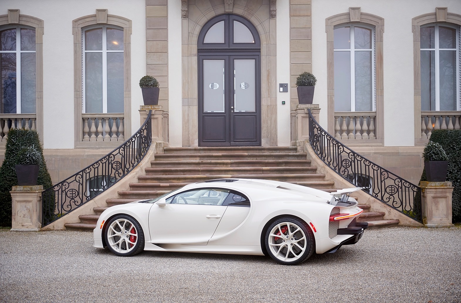 Bugatti Chiron phiên bản giới hạn ảnh 7 Bugatti Chiron phien ban gioi han anh 7