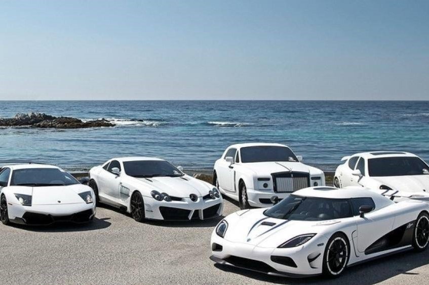 Mau trang duoc lua chon nhieu nhat khi mua oto hinh anh