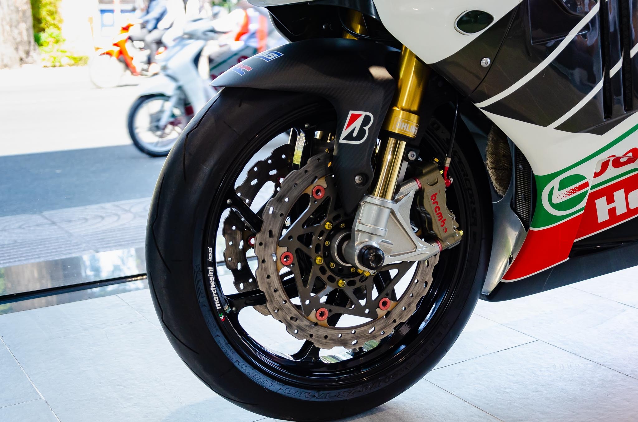 Chi tiet Honda VTR 1000 RC51 SP2 doc nhat VN anh 3