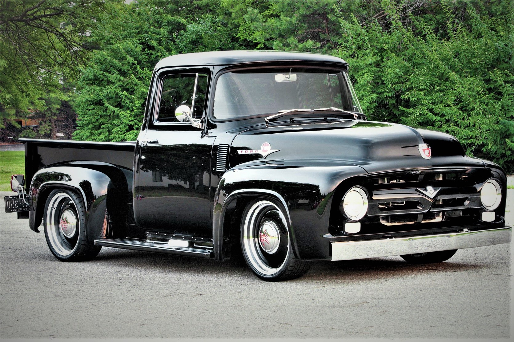 Kham pha xe ban tai Ford F-100 1956 voi dong co 526 ma luc hinh anh