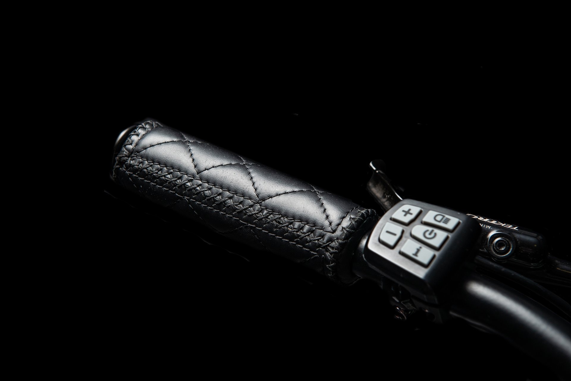 xe dap tri gia hon 5.000 USD anh 6