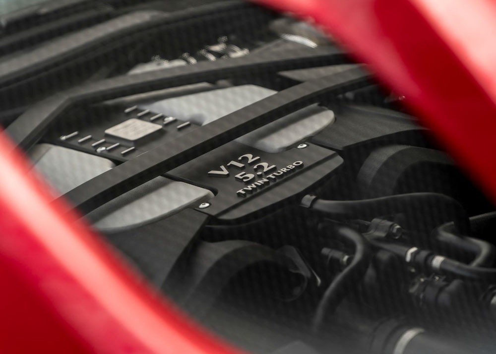 Ra mắt Aston Martin V12 Speedster  ảnh 2 Ra mat Aston Martin V12 Speedster anh 2
