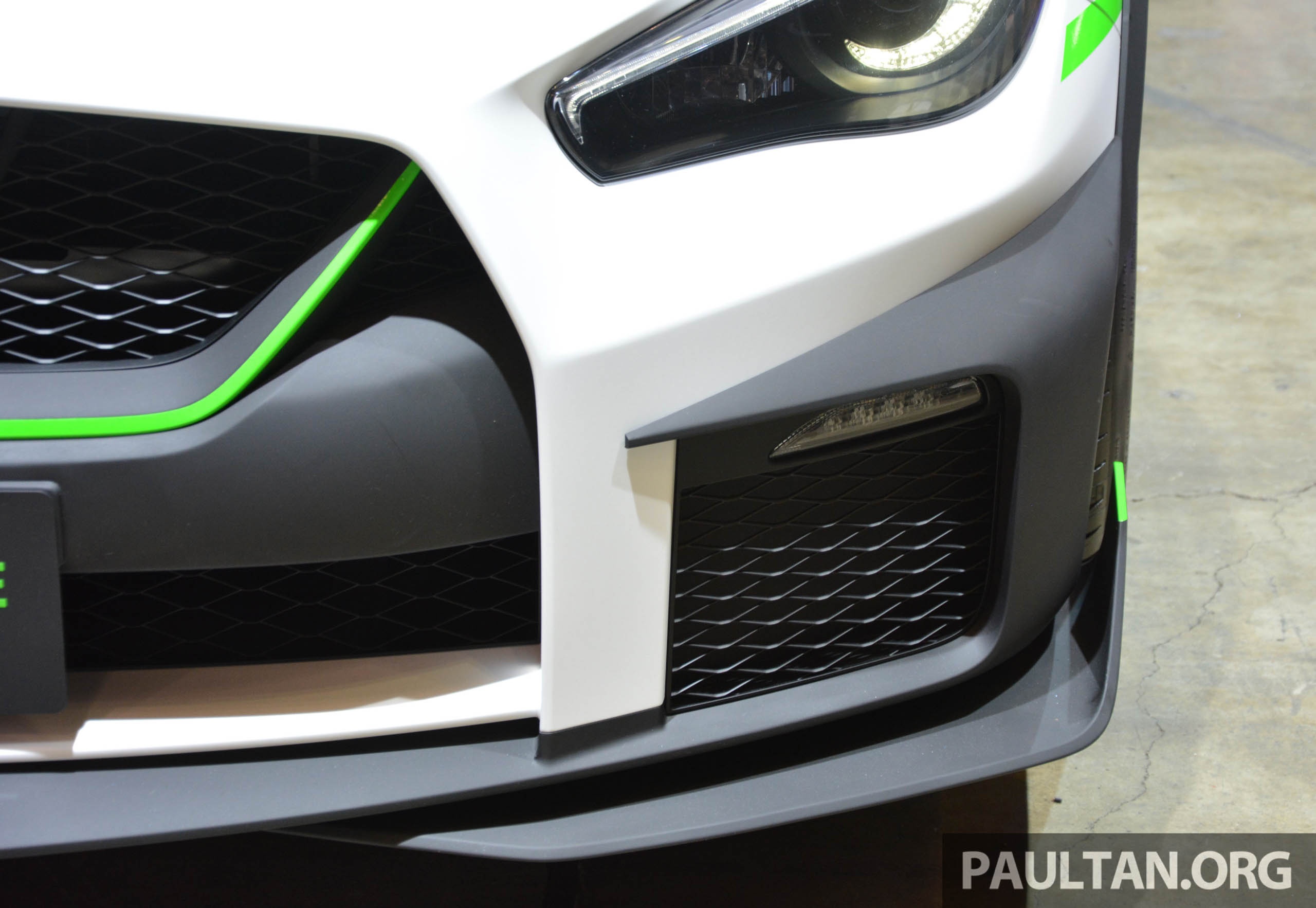 Nissan Skyline 400R Sprint Concept trinh lan anh 3