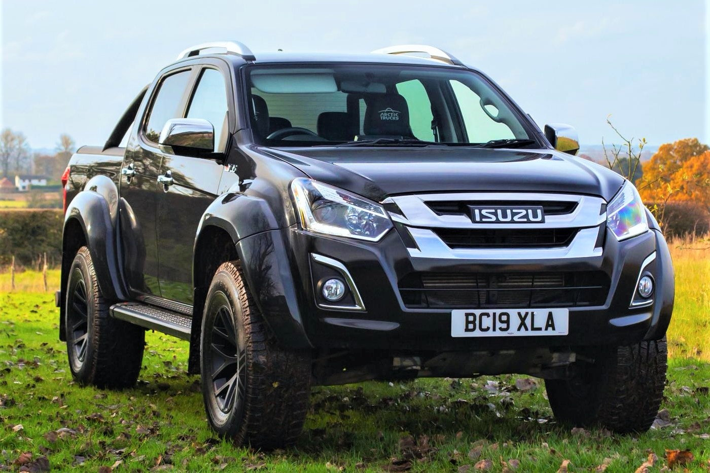 Isuzu D-Max voi goi do hieu nang cao ham ho va them cong nghe hinh anh