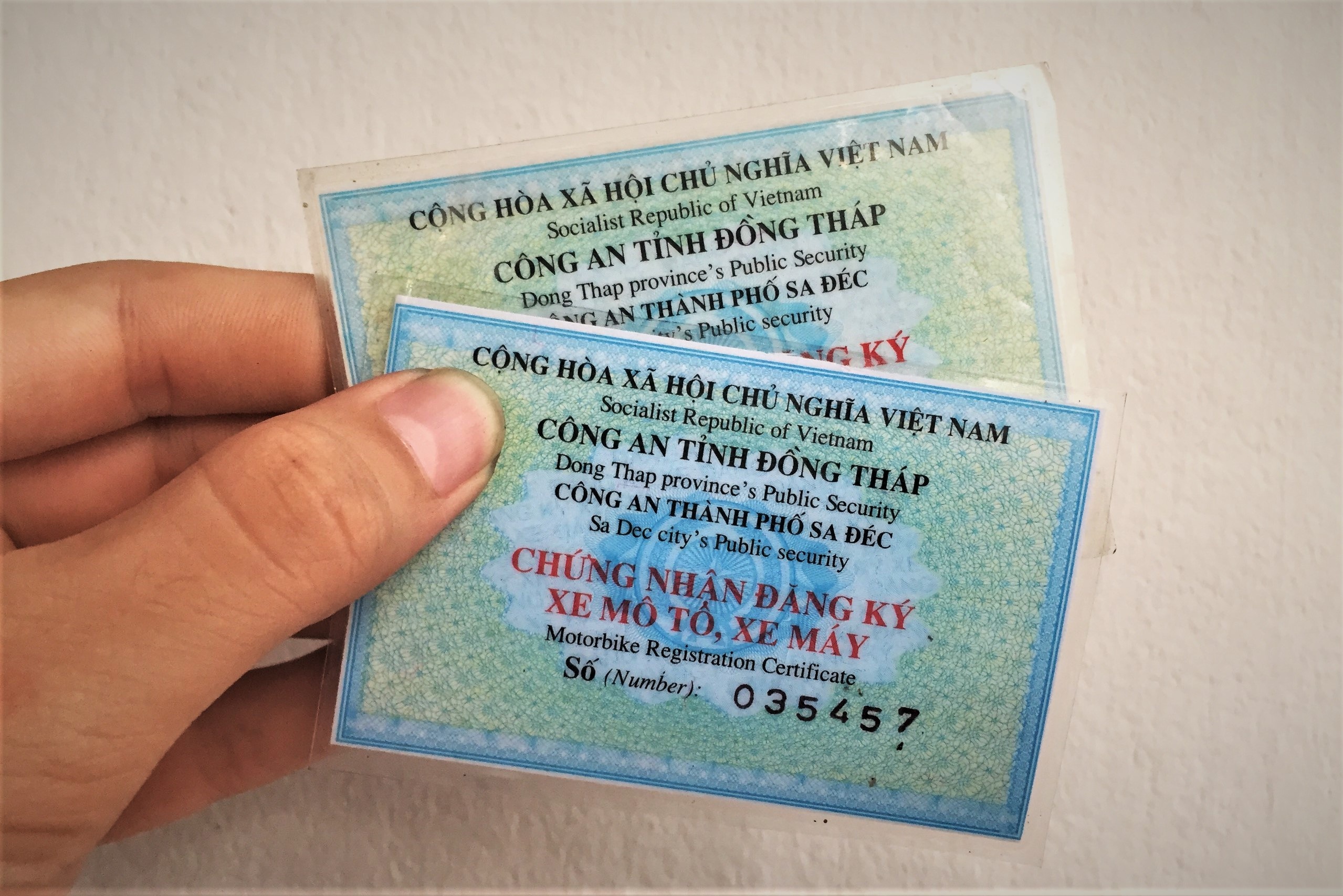 Mua xe tra gop khong co ca-vet ban chinh co duoc luu thong tren duong? hinh anh