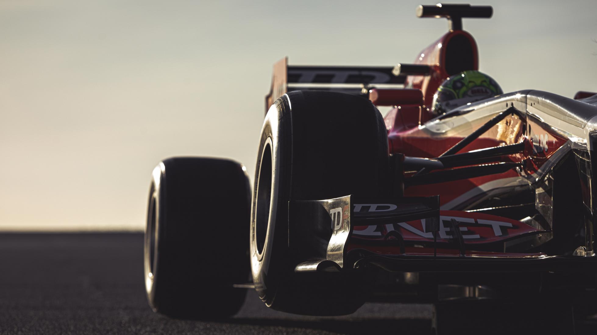 so huu sieu xe F1 voi gia gan 2 trieu USD anh 3