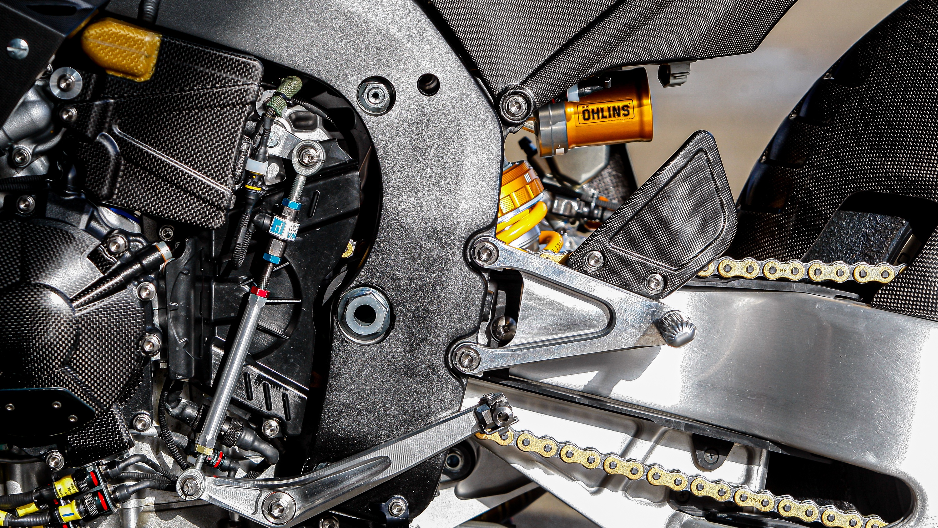 CBR1000RR-R phien ban xe dua chuyen nghiep anh 6