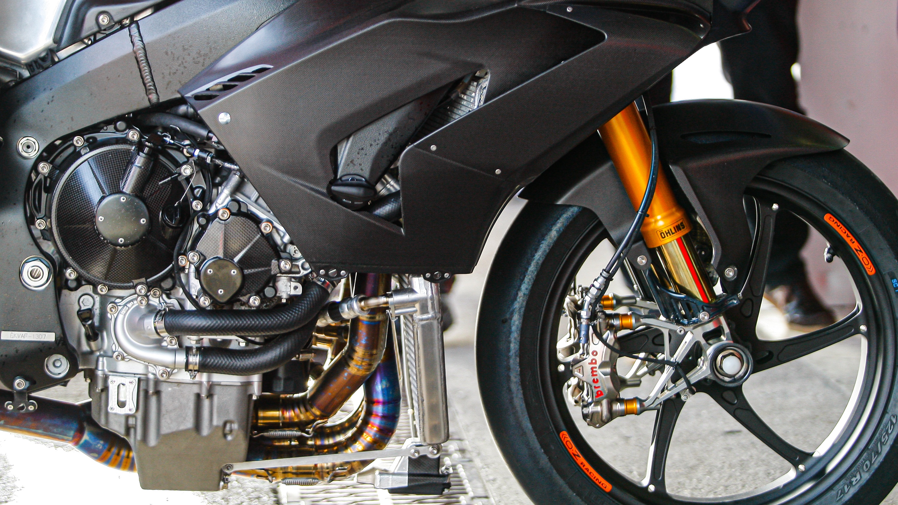 CBR1000RR-R phien ban xe dua chuyen nghiep anh 3