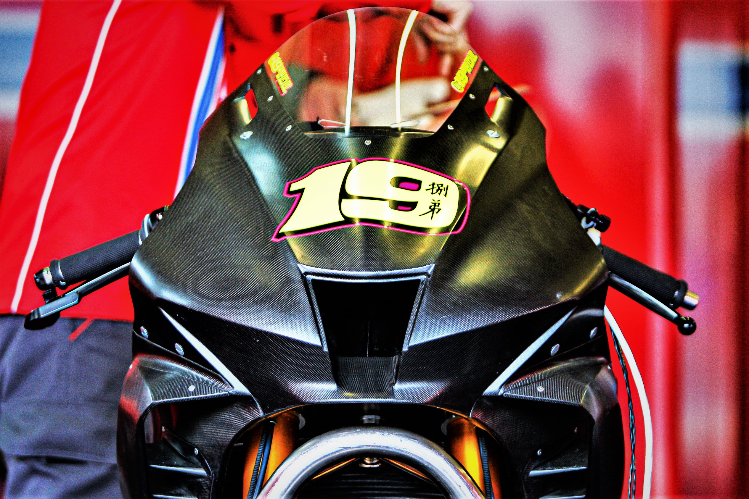 Honda CBR1000RR-R phien ban dua - nhe va manh hon hinh anh