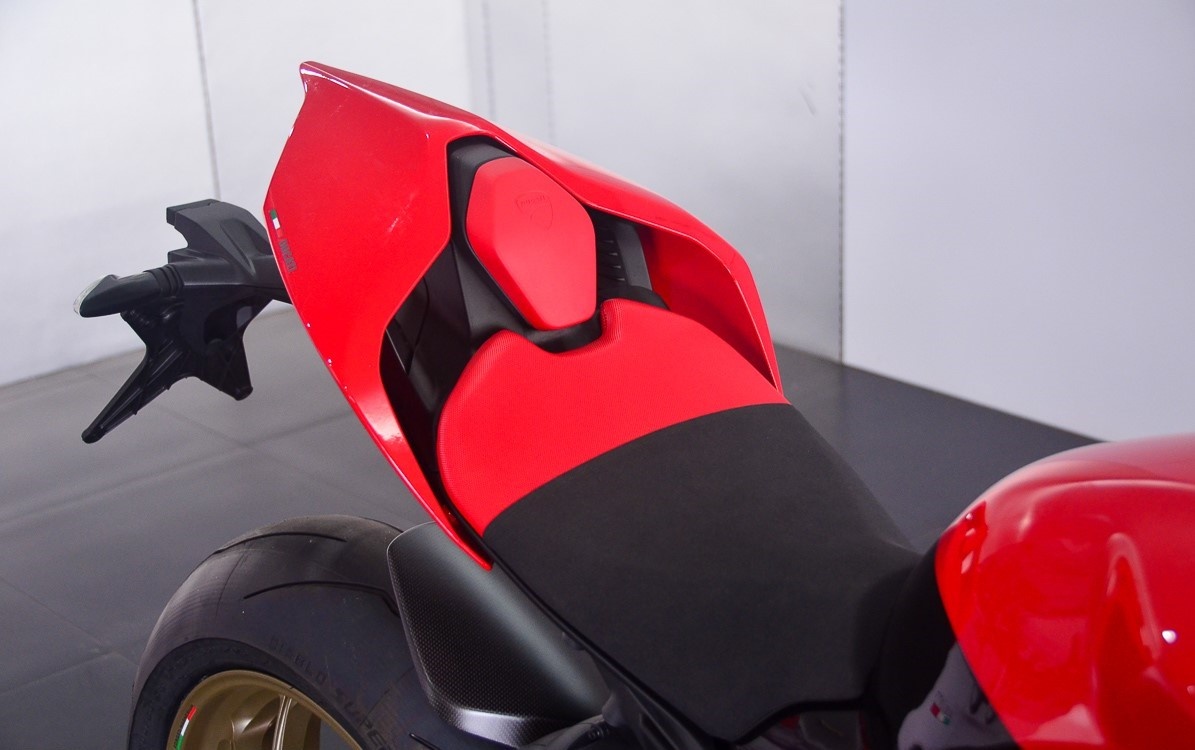 Ducati Panigale V4 25th Anniversario 916 ra mắt ĐNÁ ảnh 7 Ducati Panigale V4 25th Anniversario 916 ra mat DNA anh 7