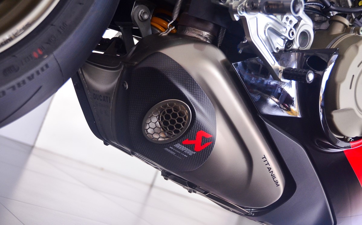 Ducati Panigale V4 25th Anniversario 916 ra mắt ĐNÁ ảnh 8 Ducati Panigale V4 25th Anniversario 916 ra mat DNA anh 8