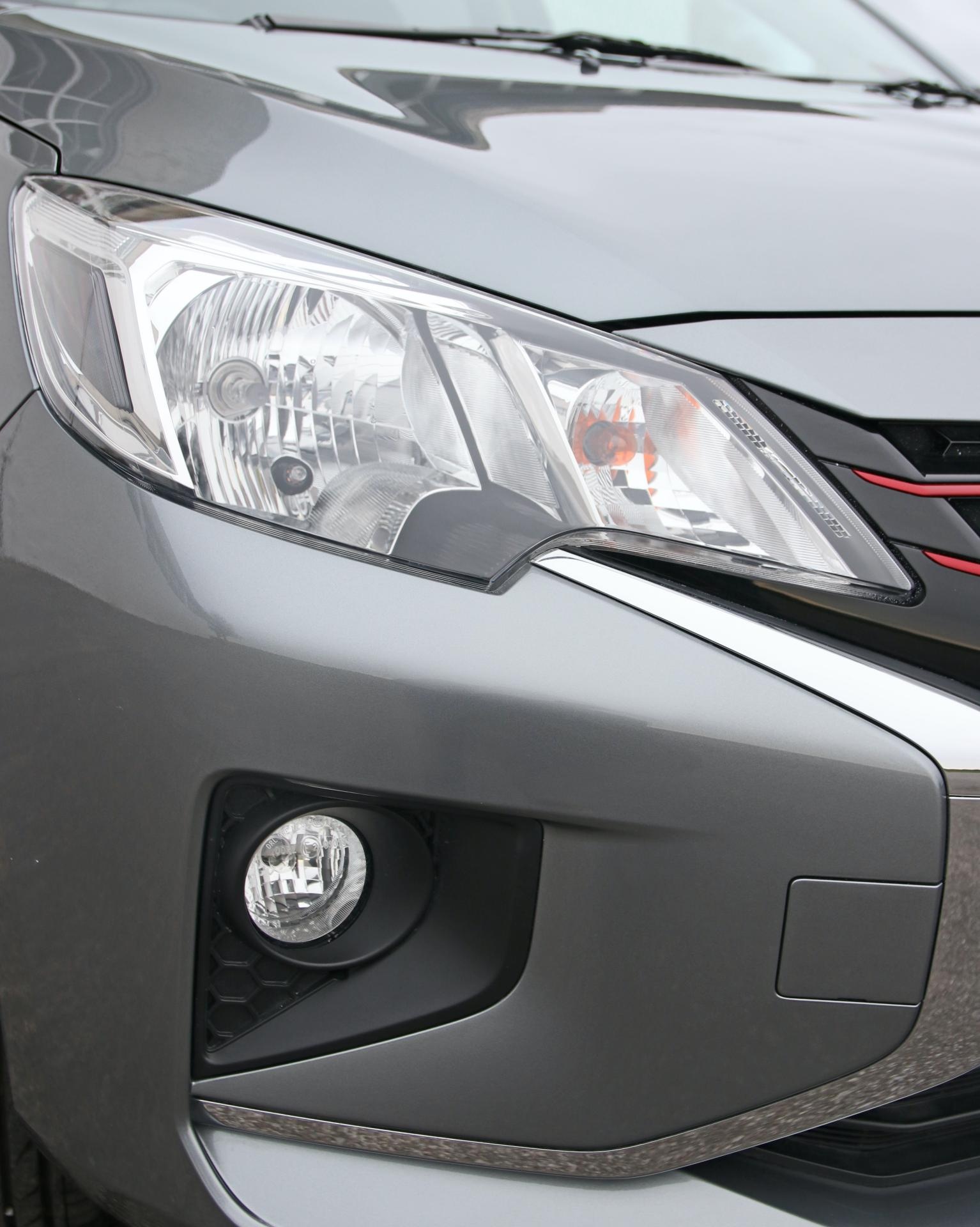 Chi tiết Mitsubishi Mirage 2020 ảnh 3 Chi tiet Mitsubishi Mirage 2020 anh 3