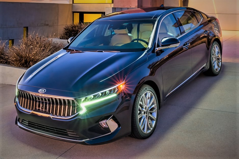 Kia Cadenza 2020 ra mat - doi thu Audi A6, Mercedes E-Class hinh anh