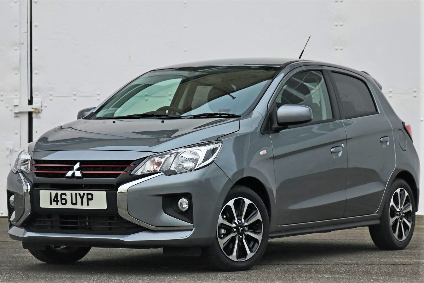 Chi tiet Mitsubishi Mirage 2020 - thay doi thiet ke, co 3 phien ban hinh anh