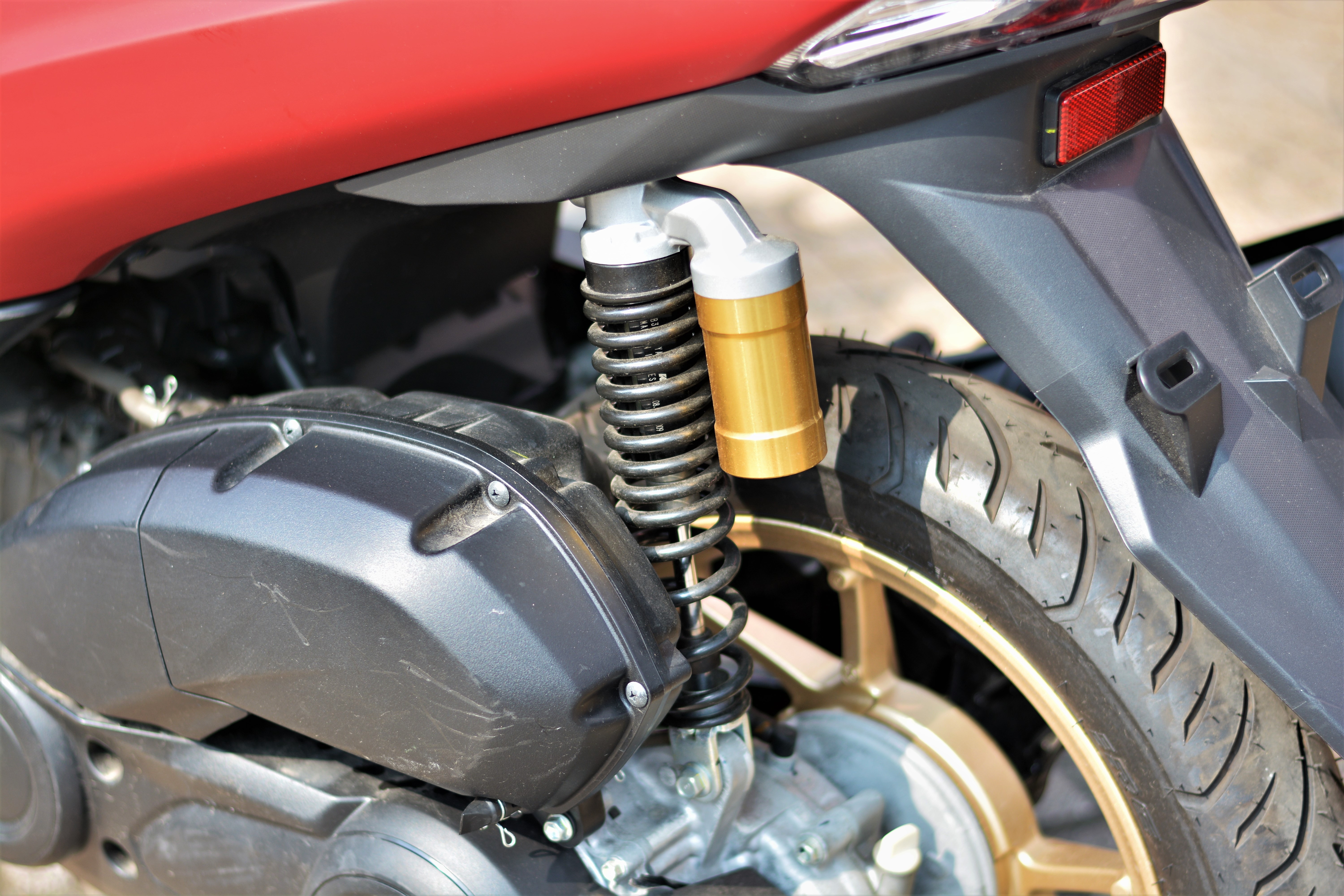 Chi tiết Yamaha LEXi tại VN ảnh 13 Chi tiet Yamaha LEXi tai VN anh 13