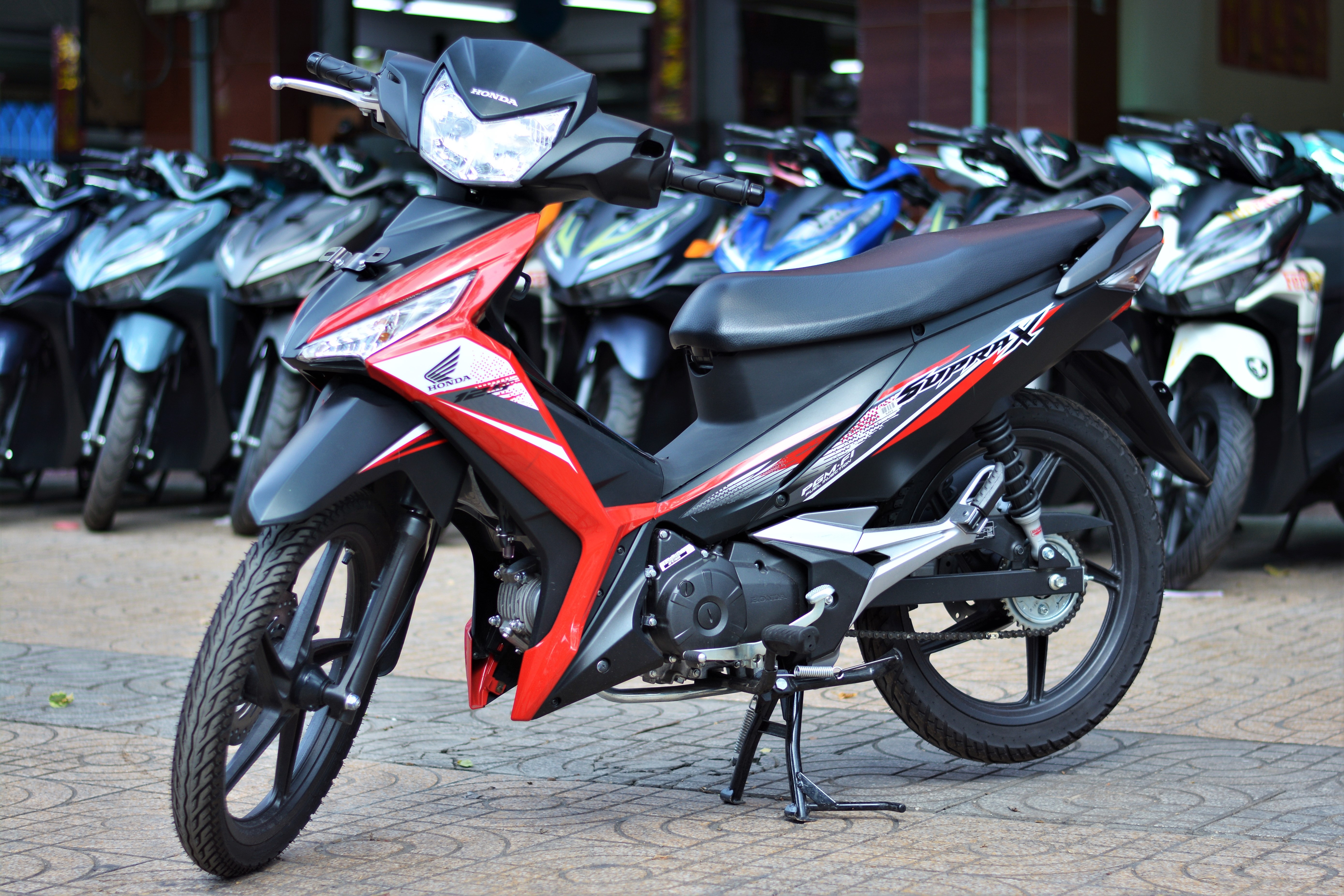 Honda Supra X 125 FI tai VN anh 2