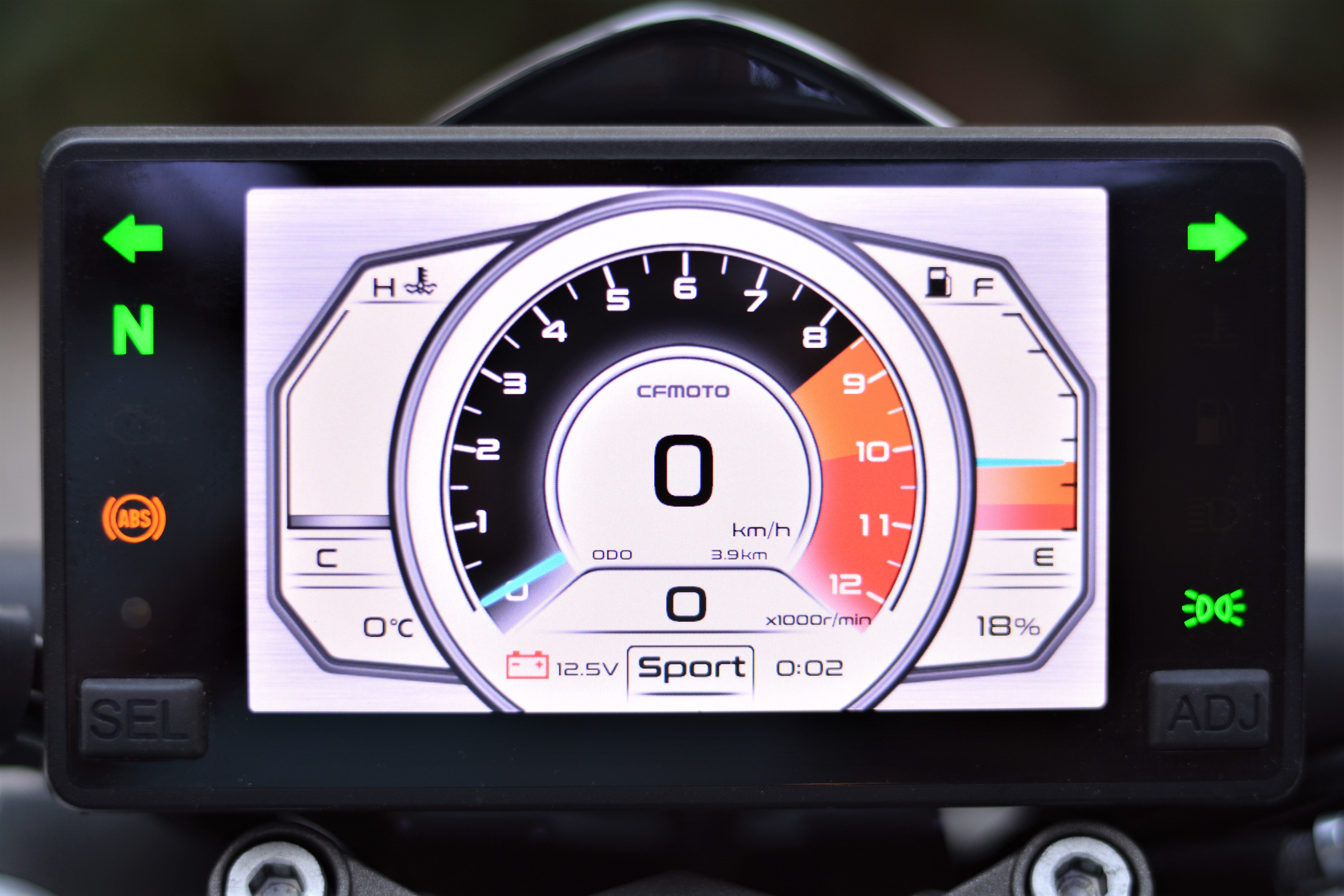 CFMoto 300NK tại Việt Nam ảnh 8 CFMoto 300NK tai Viet Nam anh 8