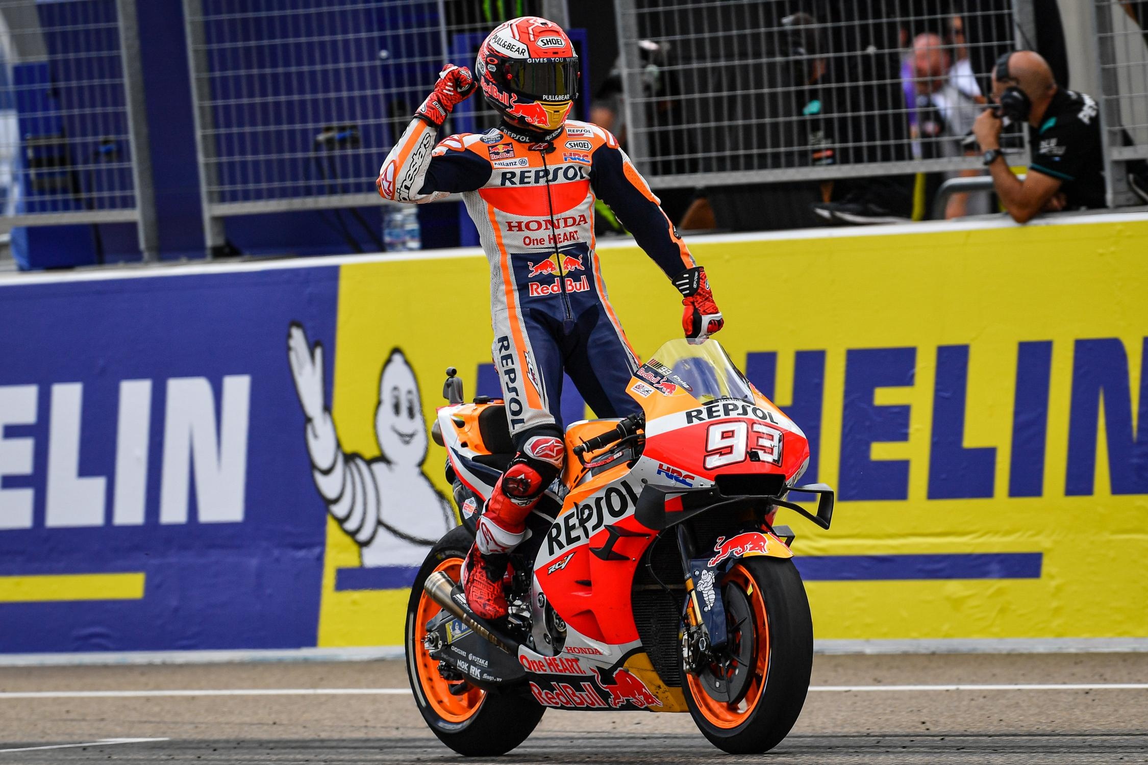 Honda lập hợp đồng lịch sử với Marc Marquez ảnh 4 Honda lap hop dong lich su voi Marc Marquez anh 4
