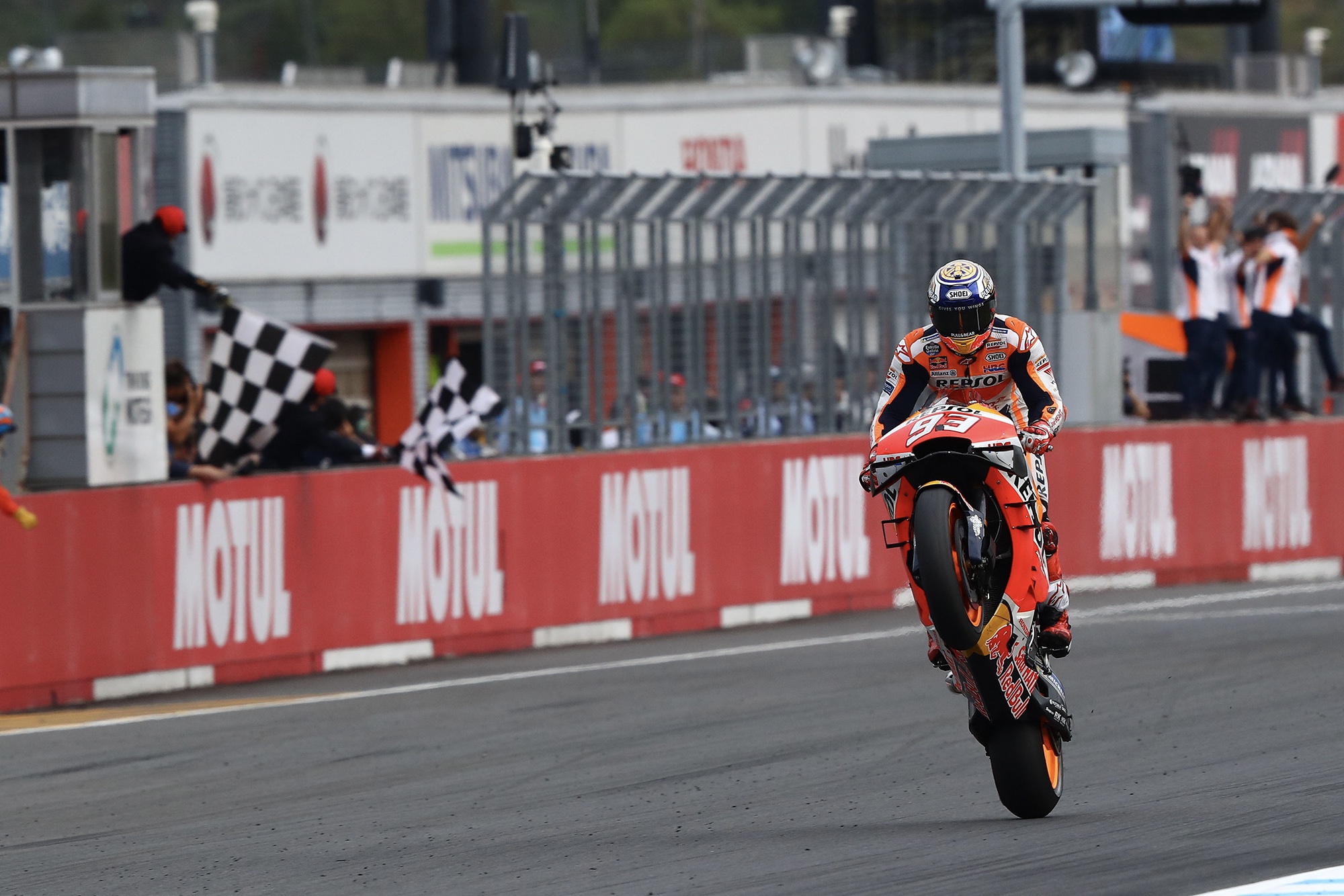 Honda lập hợp đồng lịch sử với Marc Marquez ảnh 3 Honda lap hop dong lich su voi Marc Marquez anh 3