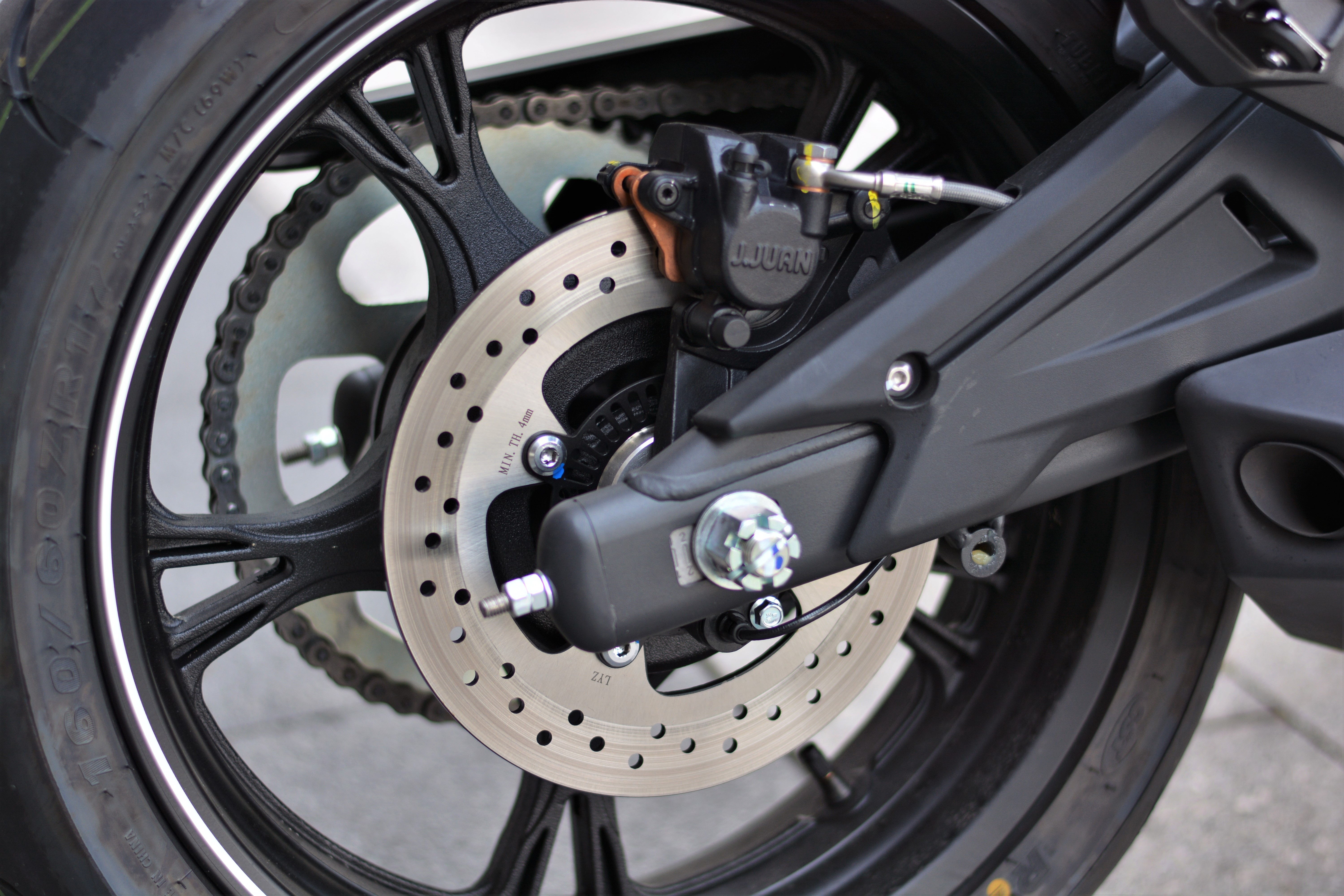 CFMoto 400NK về VN ảnh 10 CFMoto 400NK ve VN anh 10