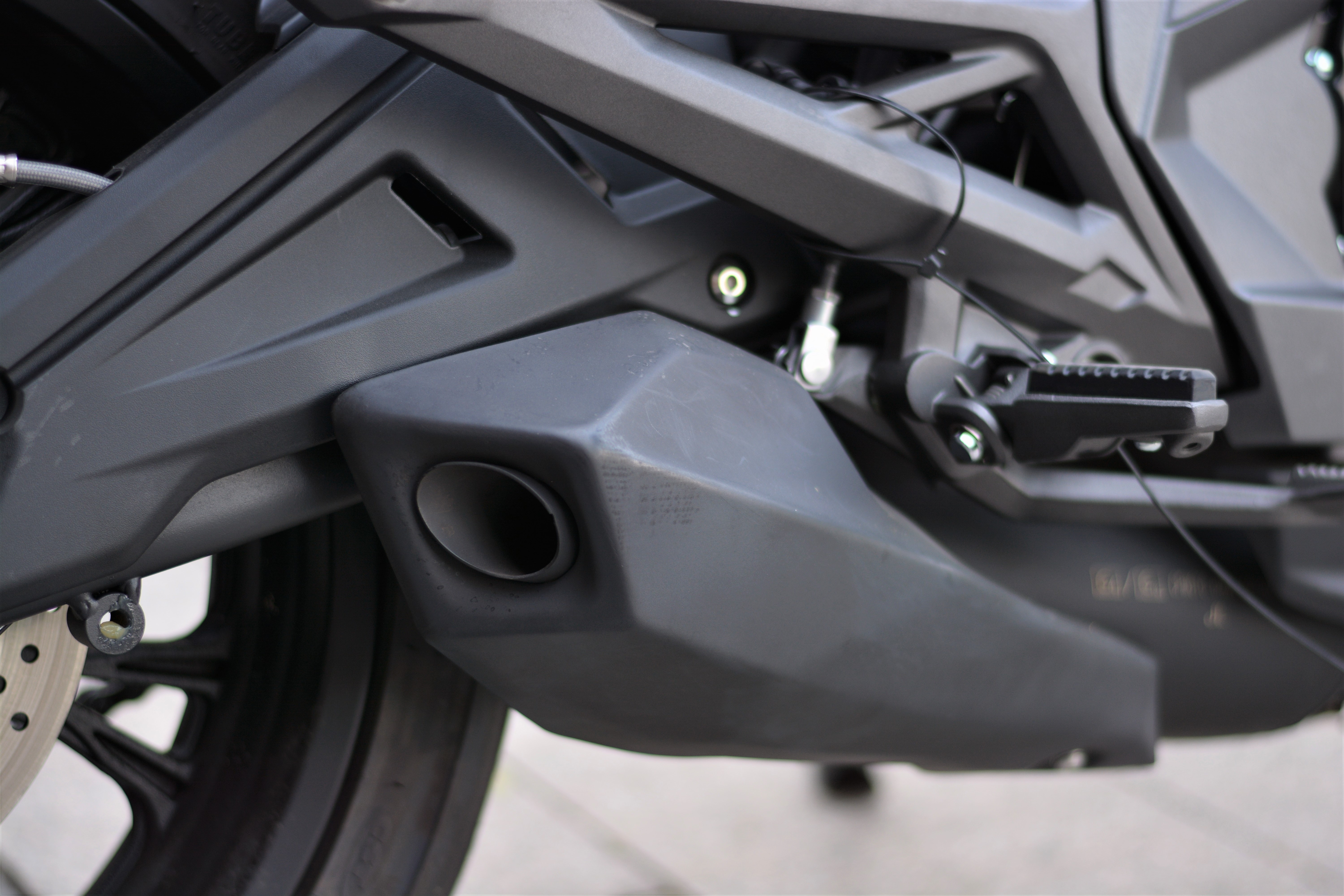 CFMoto 400NK về VN ảnh 12 CFMoto 400NK ve VN anh 12