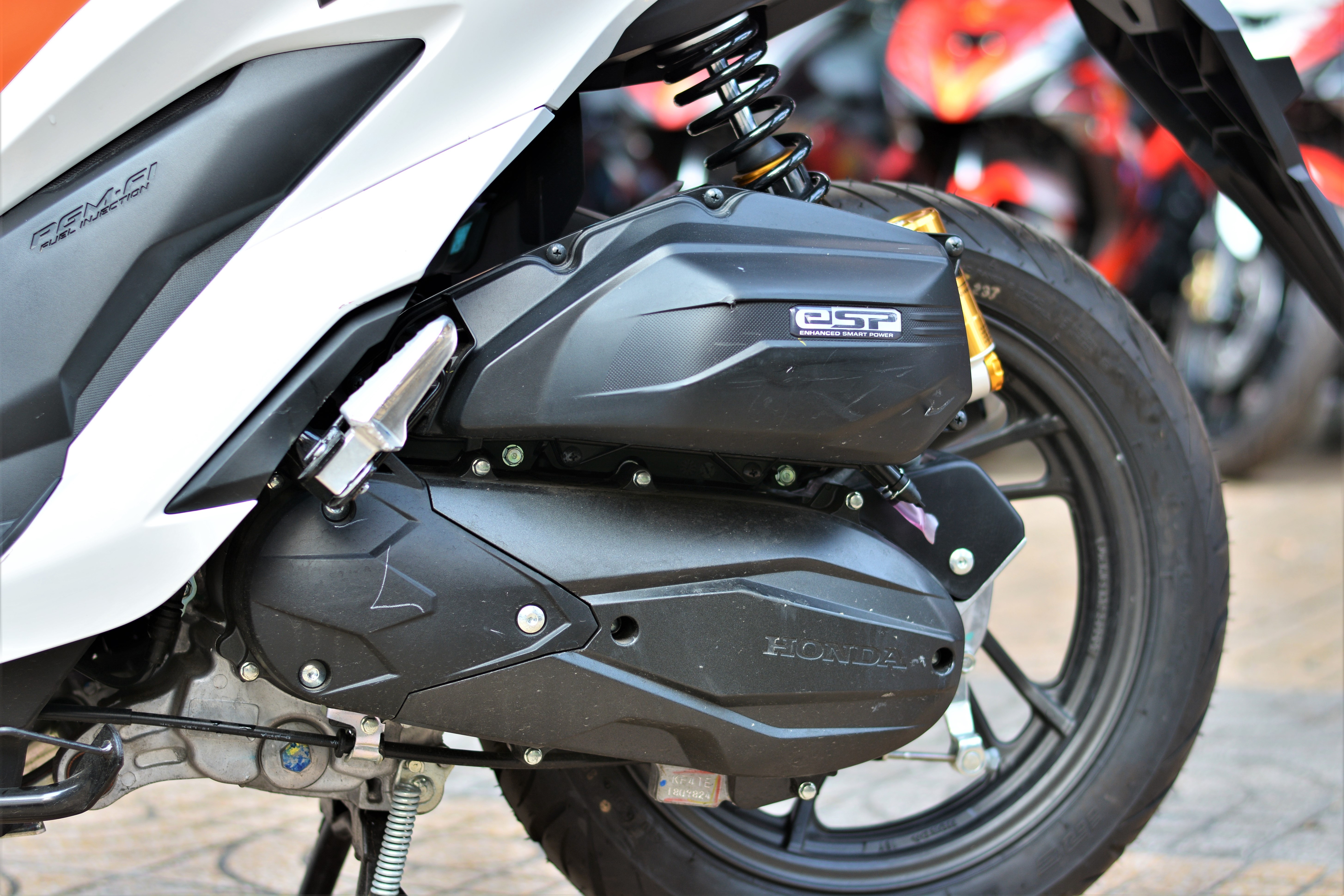 Honda Vario 2020 mau trang cam anh 10