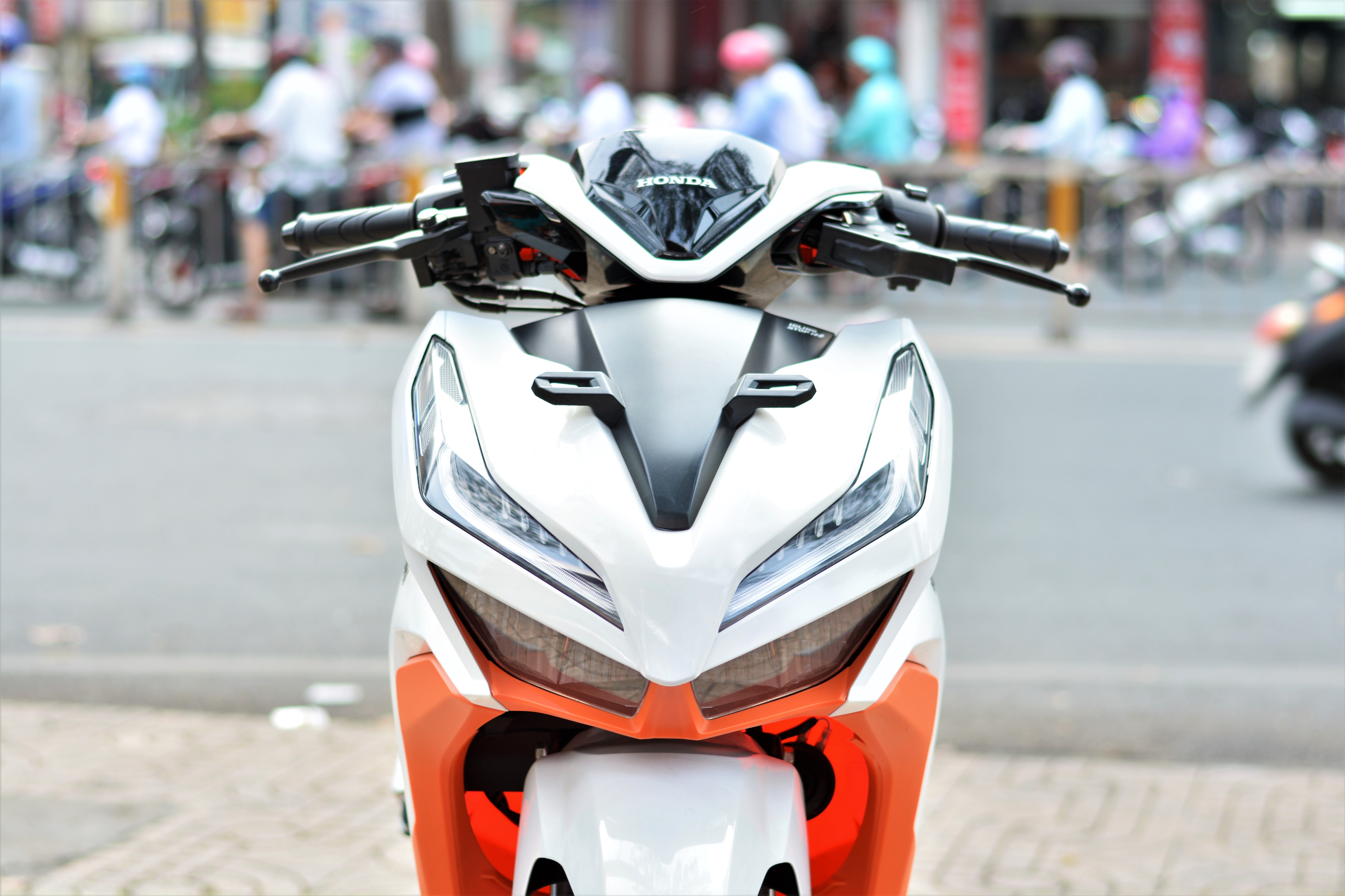 Honda Vario 2020 mau trang cam anh 2