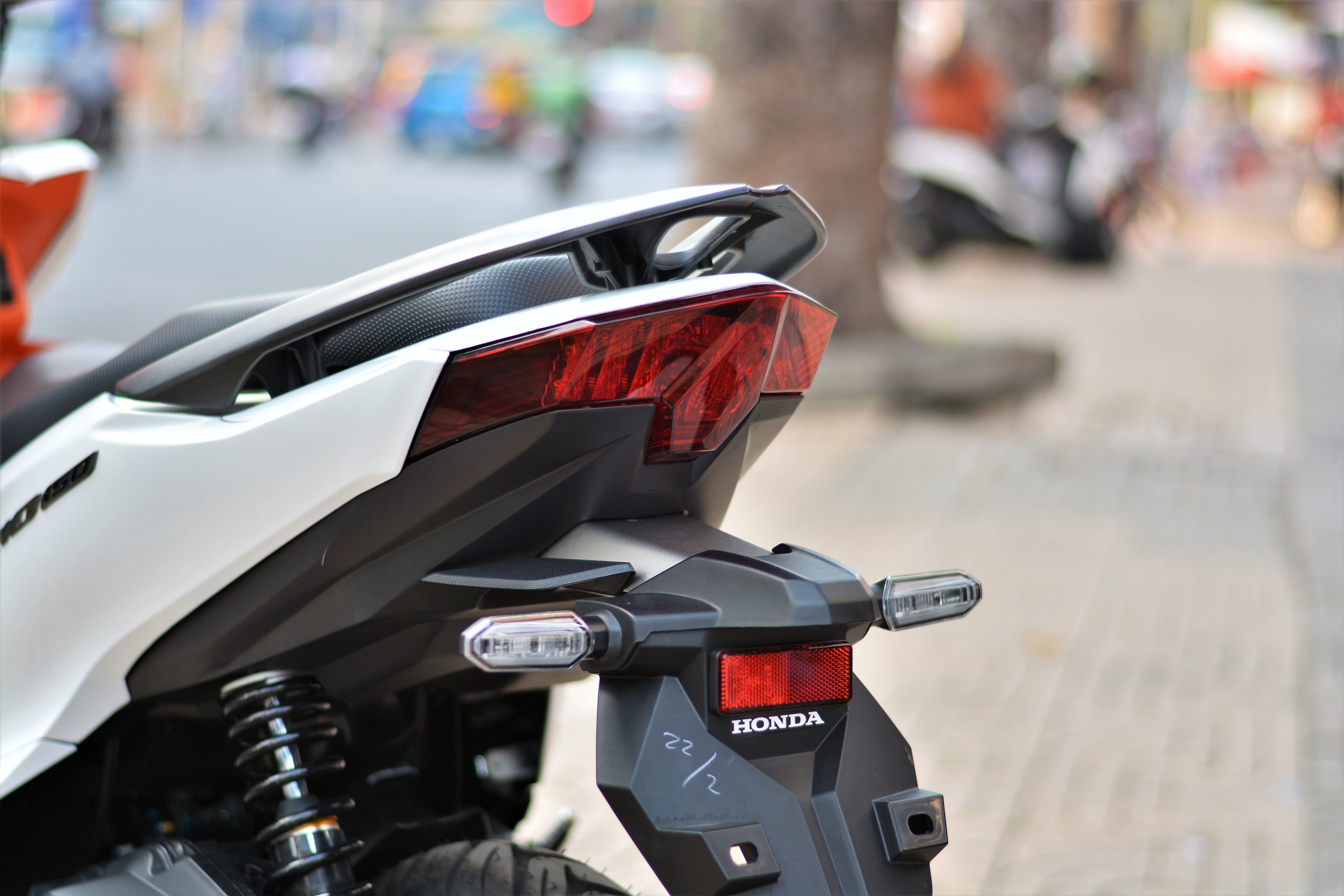 Honda Vario 2020 mau trang cam anh 9