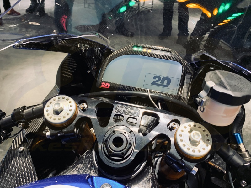 Chi tiet BMW HP4 Race anh 5