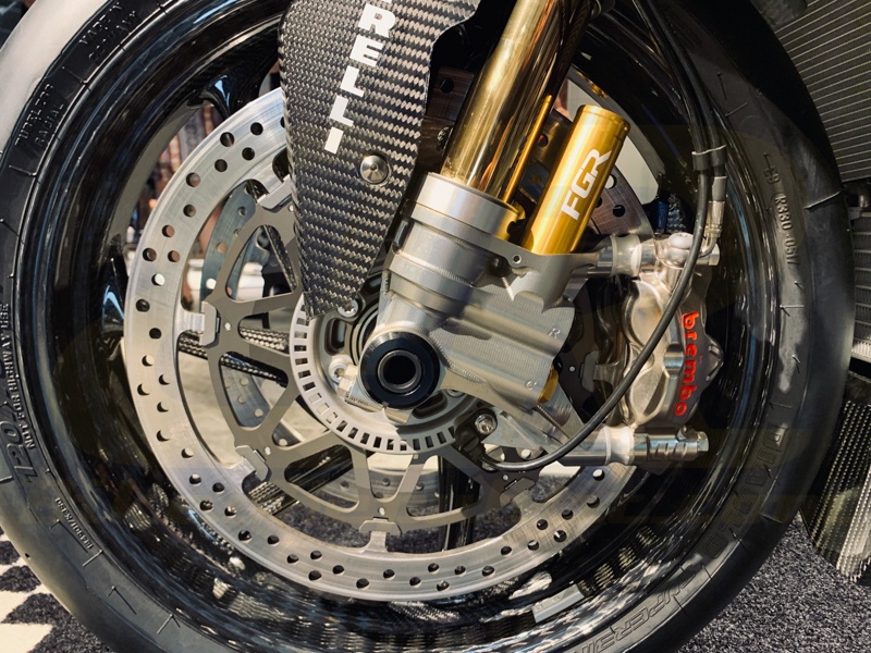 Chi tiet BMW HP4 Race anh 3