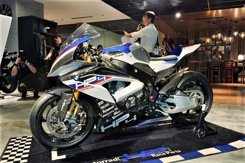 Chi tiet BMW HP4 Race - sieu moto dan ao carbon, gioi han 750 chiec hinh anh