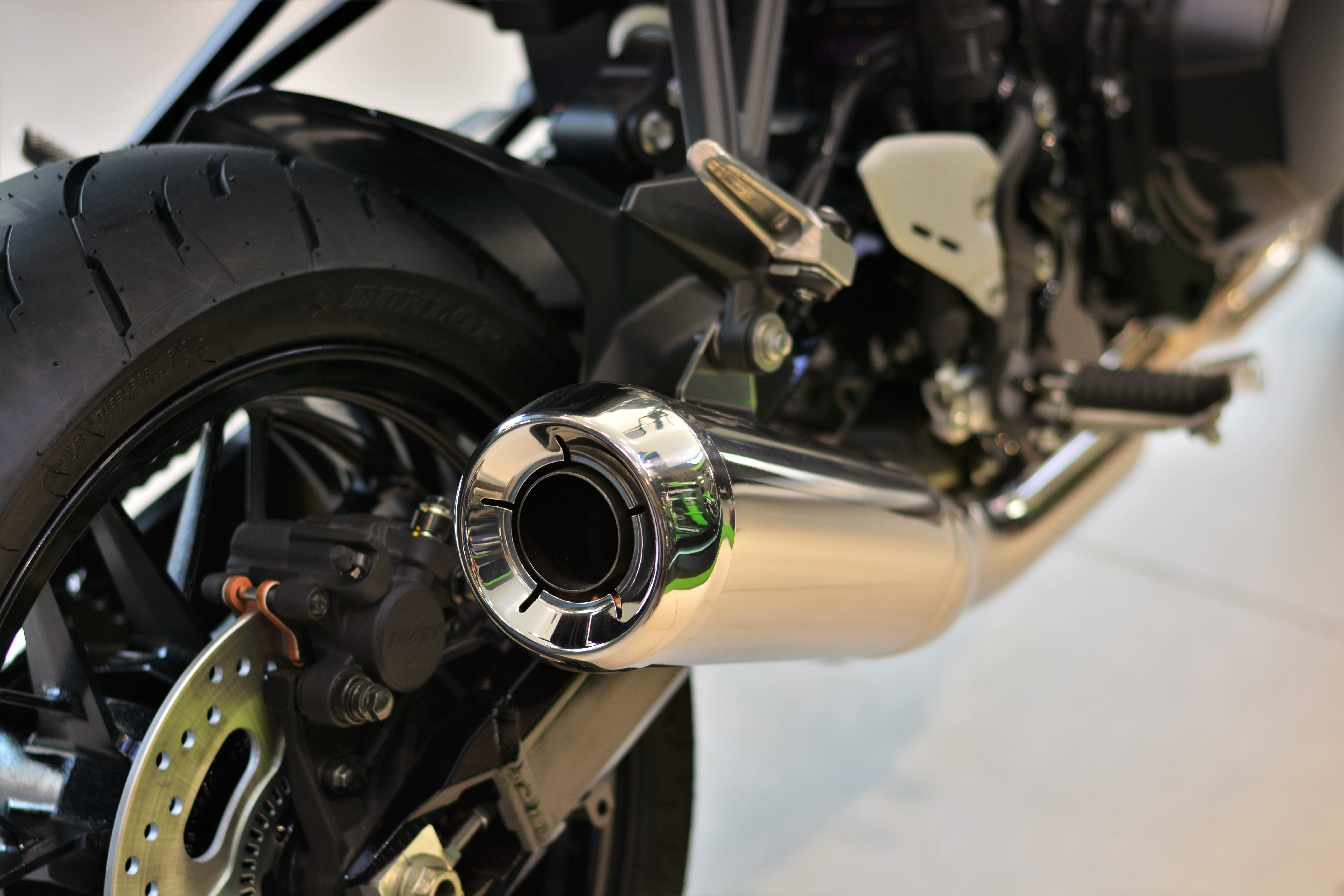 Chi tiet Kawasaki Z900RS anh 10