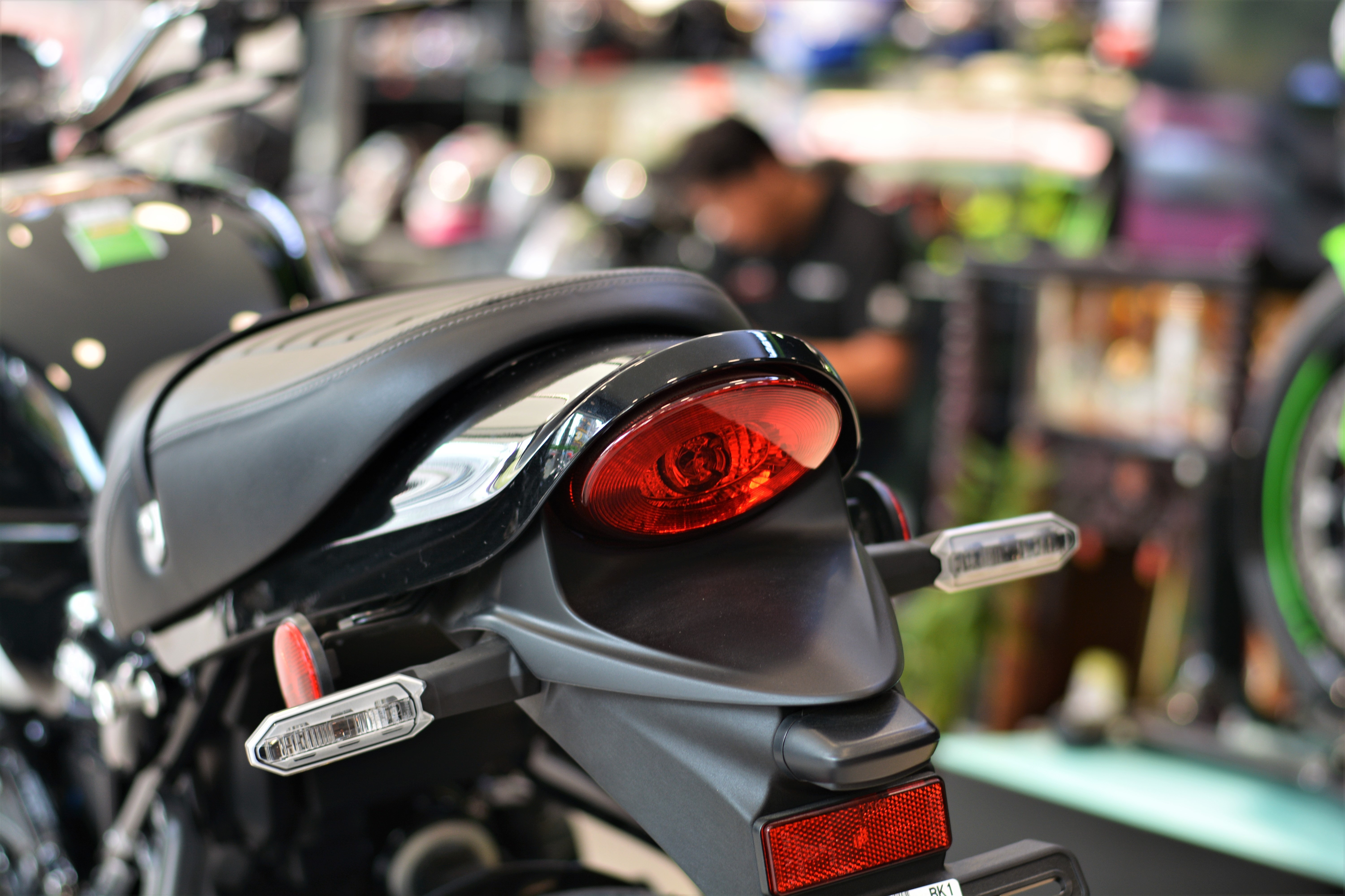 Chi tiet Kawasaki Z900RS anh 11