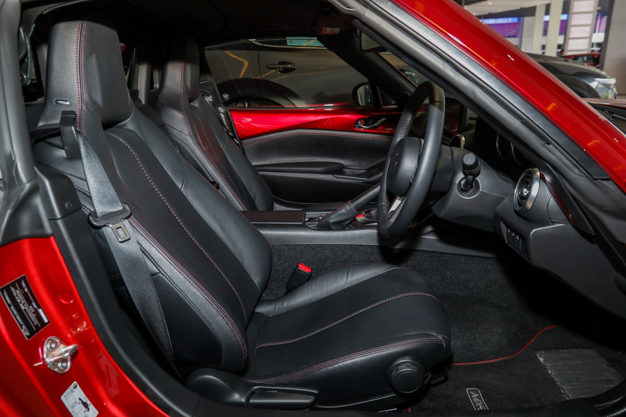 Mazda MX-5 RF 2020 ảnh 8 Mazda MX-5 RF 2020 anh 8