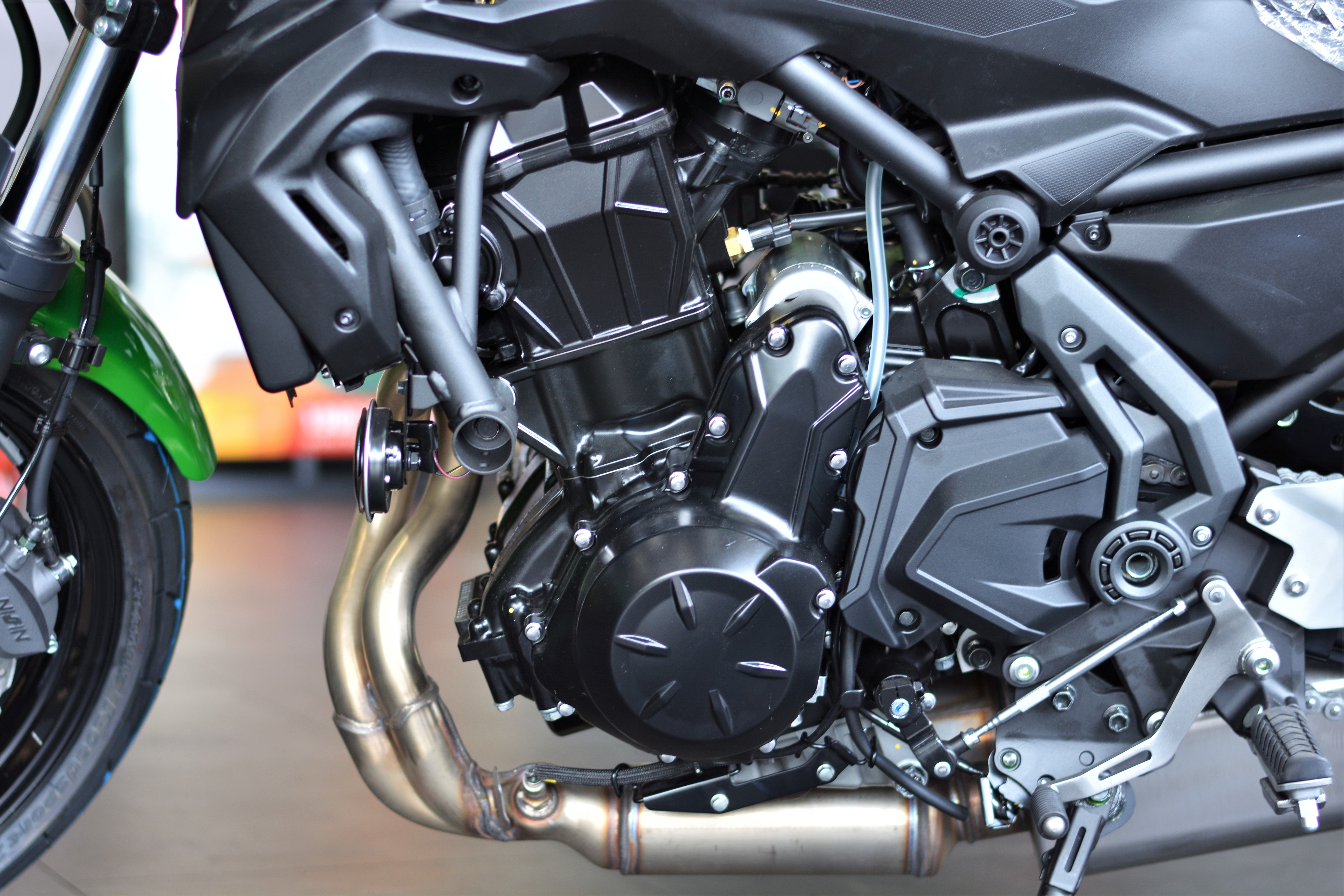 Chi tiết Kawasaki Z650 2020 ảnh 9 Chi tiet Kawasaki Z650 2020 anh 9