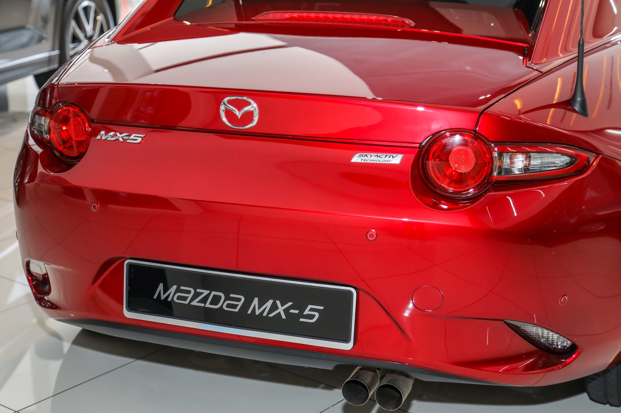 Mazda MX-5 RF 2020 ảnh 12 Mazda MX-5 RF 2020 anh 12