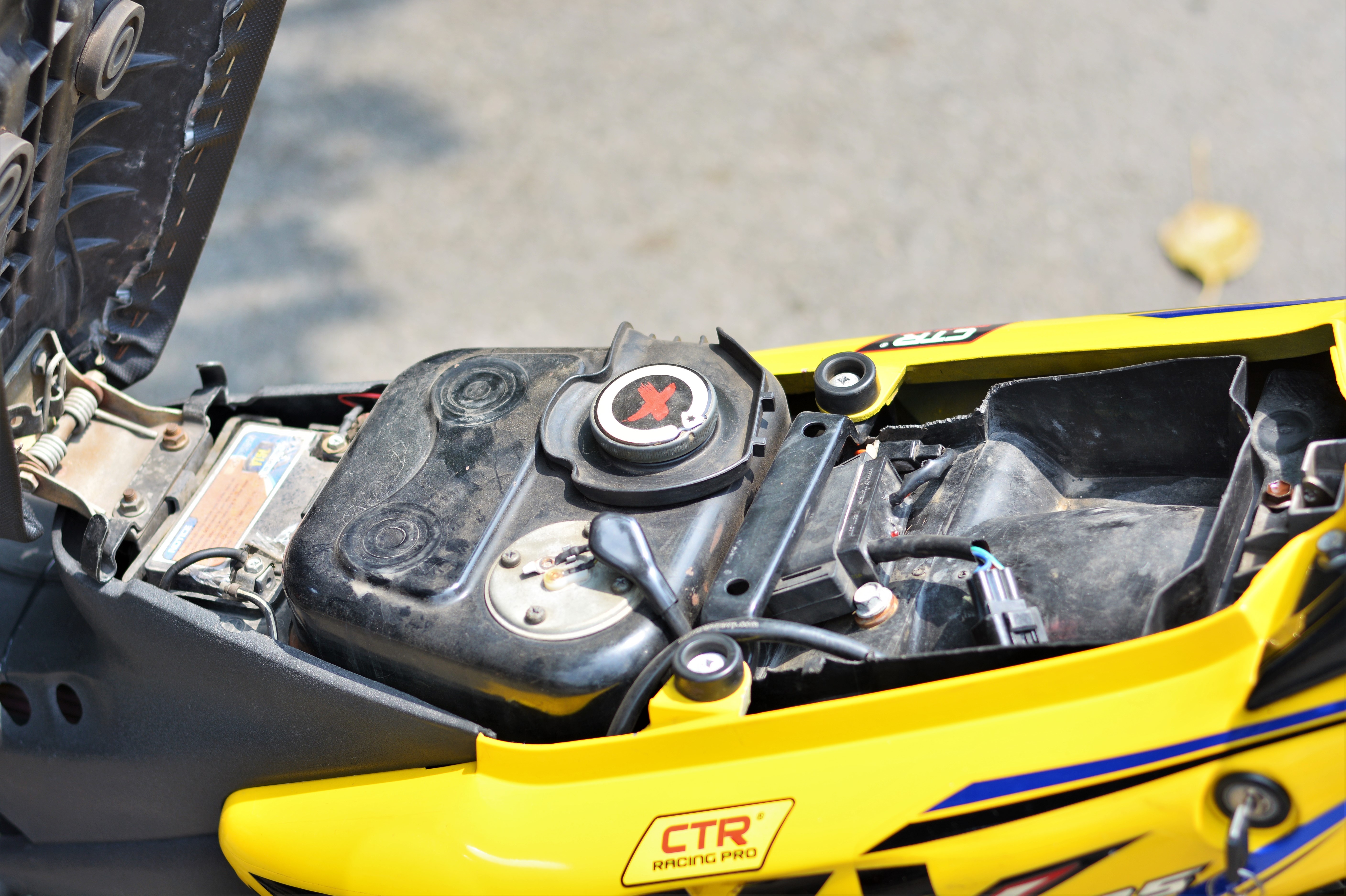 Suzuki FX độ cực chất của dân chơi Sài Gòn ảnh 12 Suzuki FX do cuc chat cua dan choi Sai Gon anh 12