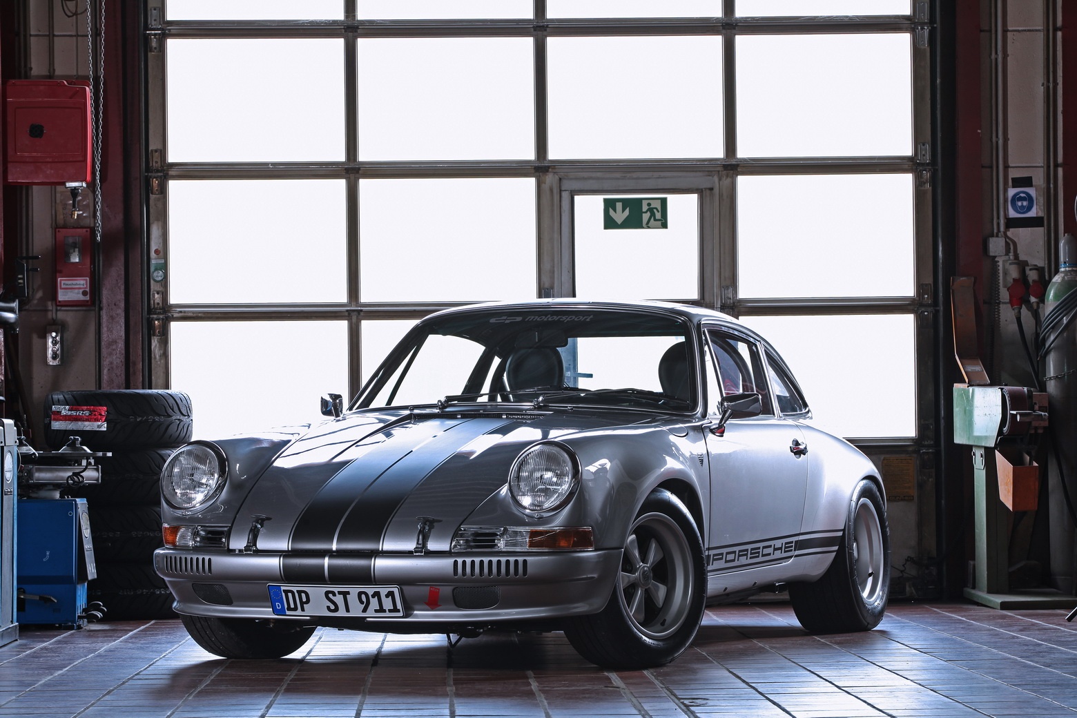 Porsche 911 1985 mang phong cach retro anh 1