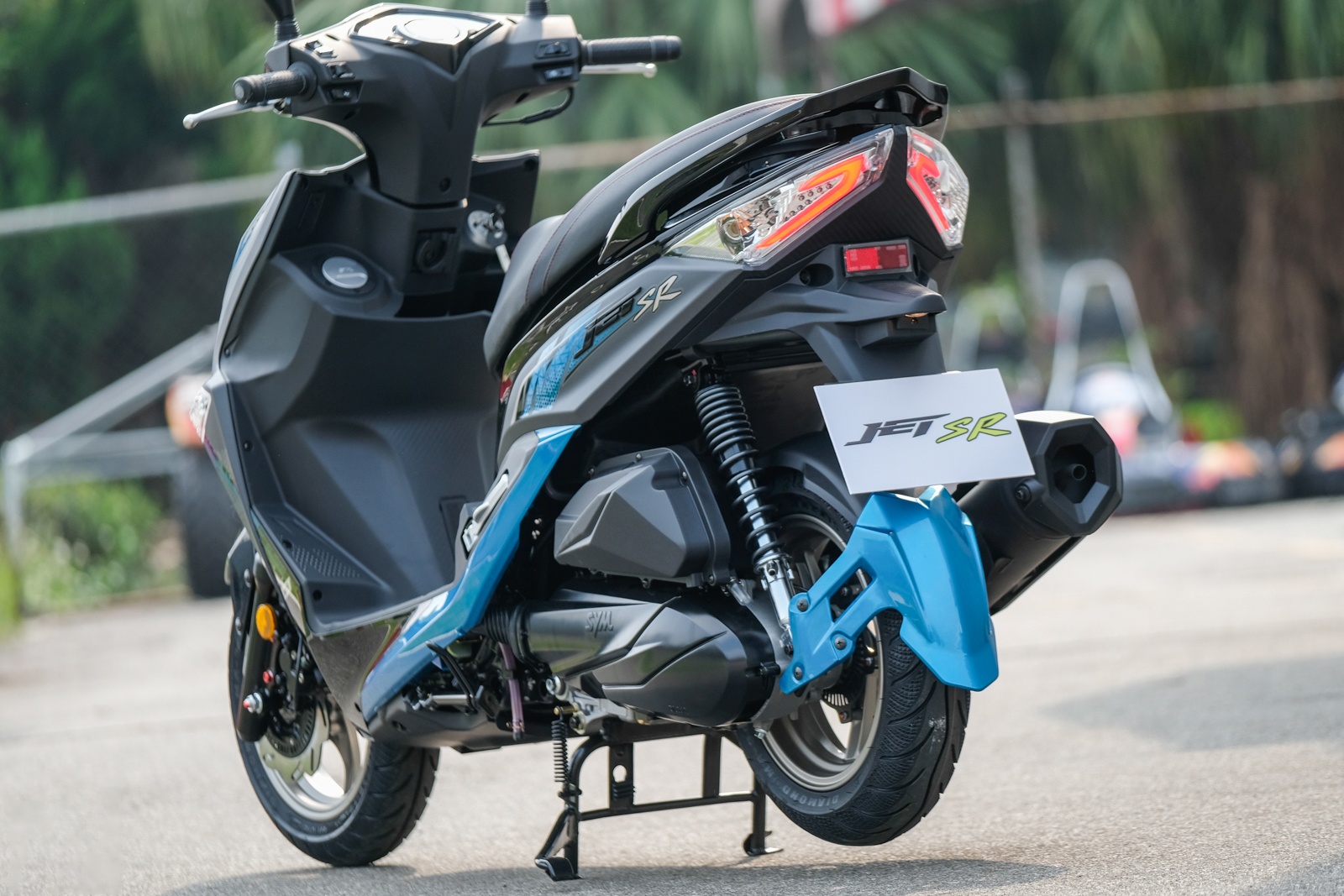 Ra mat SYM JET SR anh 8