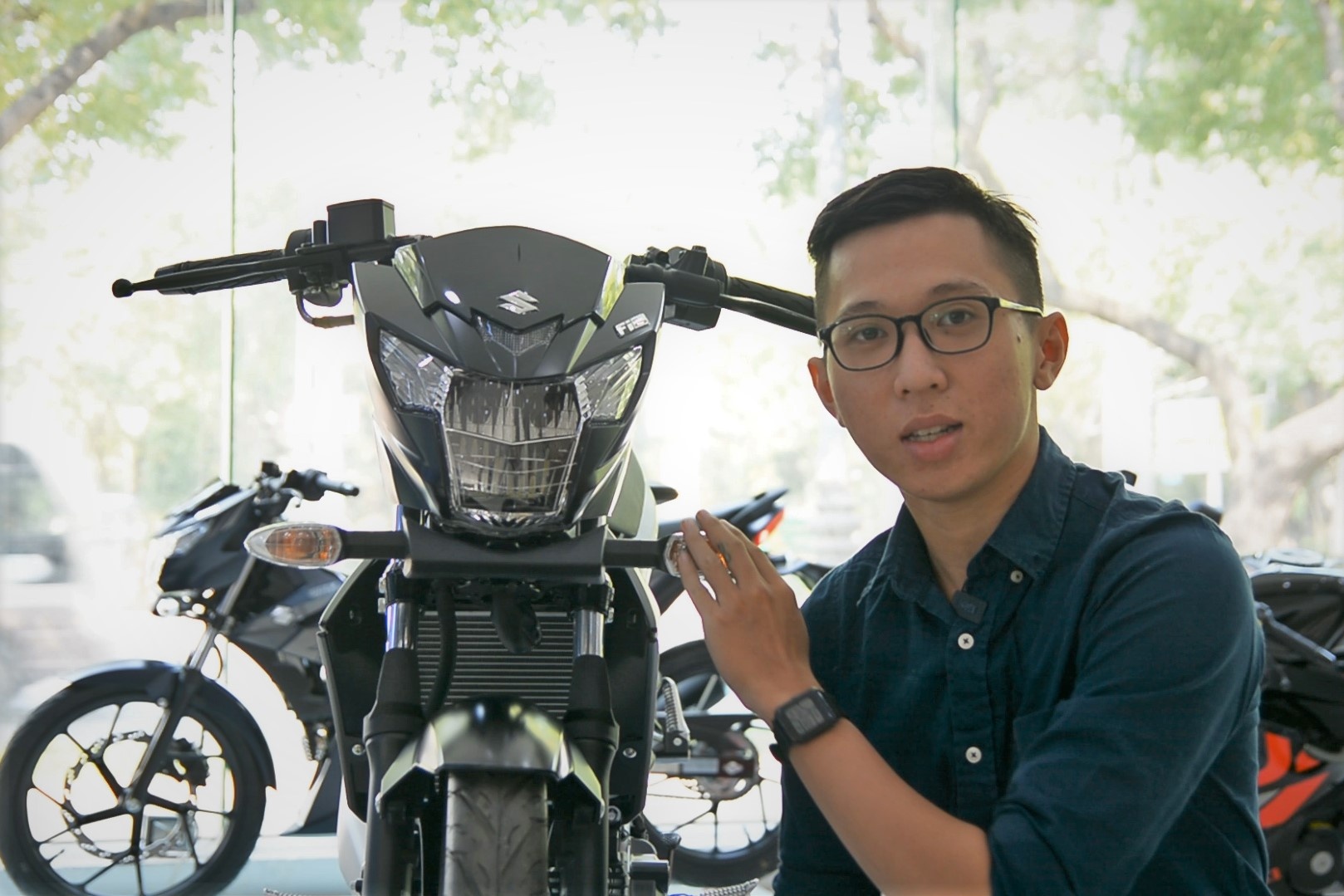 Danh gia nhanh Suzuki Satria nhap chinh hang - khac biet o xi-nhan hinh anh