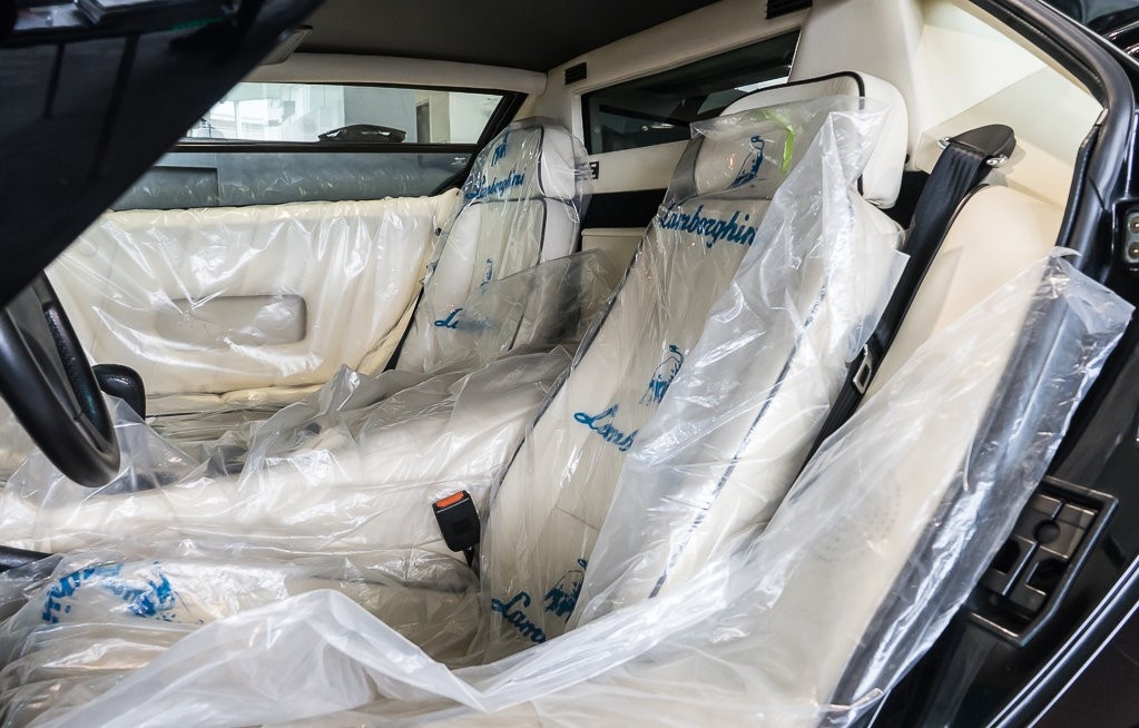 Lamborghini Countach qua su dung duoc rao ban voi gia gan 570.000 USD anh 9