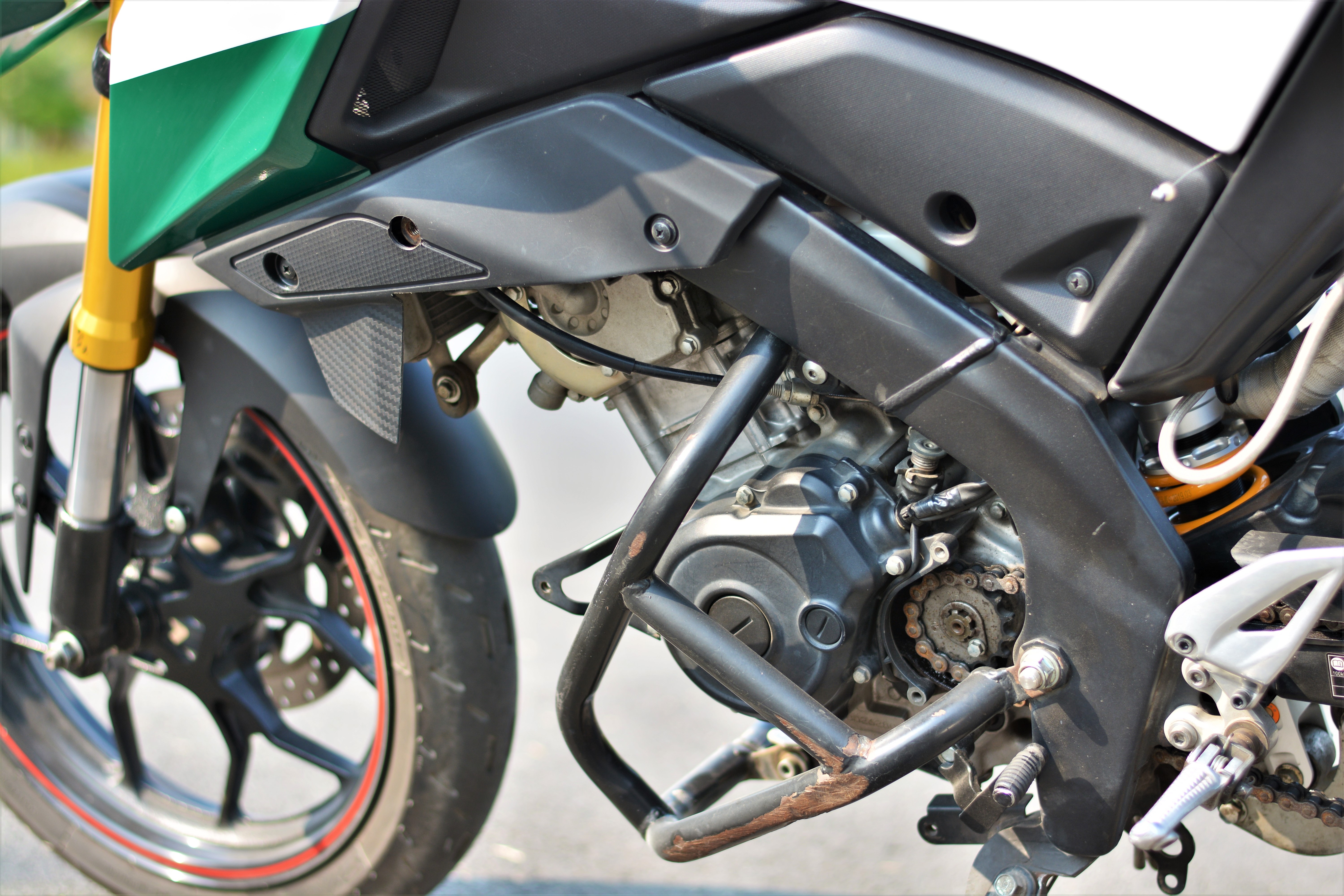 Yamaha TFX biến hóa thành Ducati Hypermotard độc nhất VN ảnh 9 Yamaha TFX bien hoa thanh Ducati Hypermotard doc nhat VN anh 9