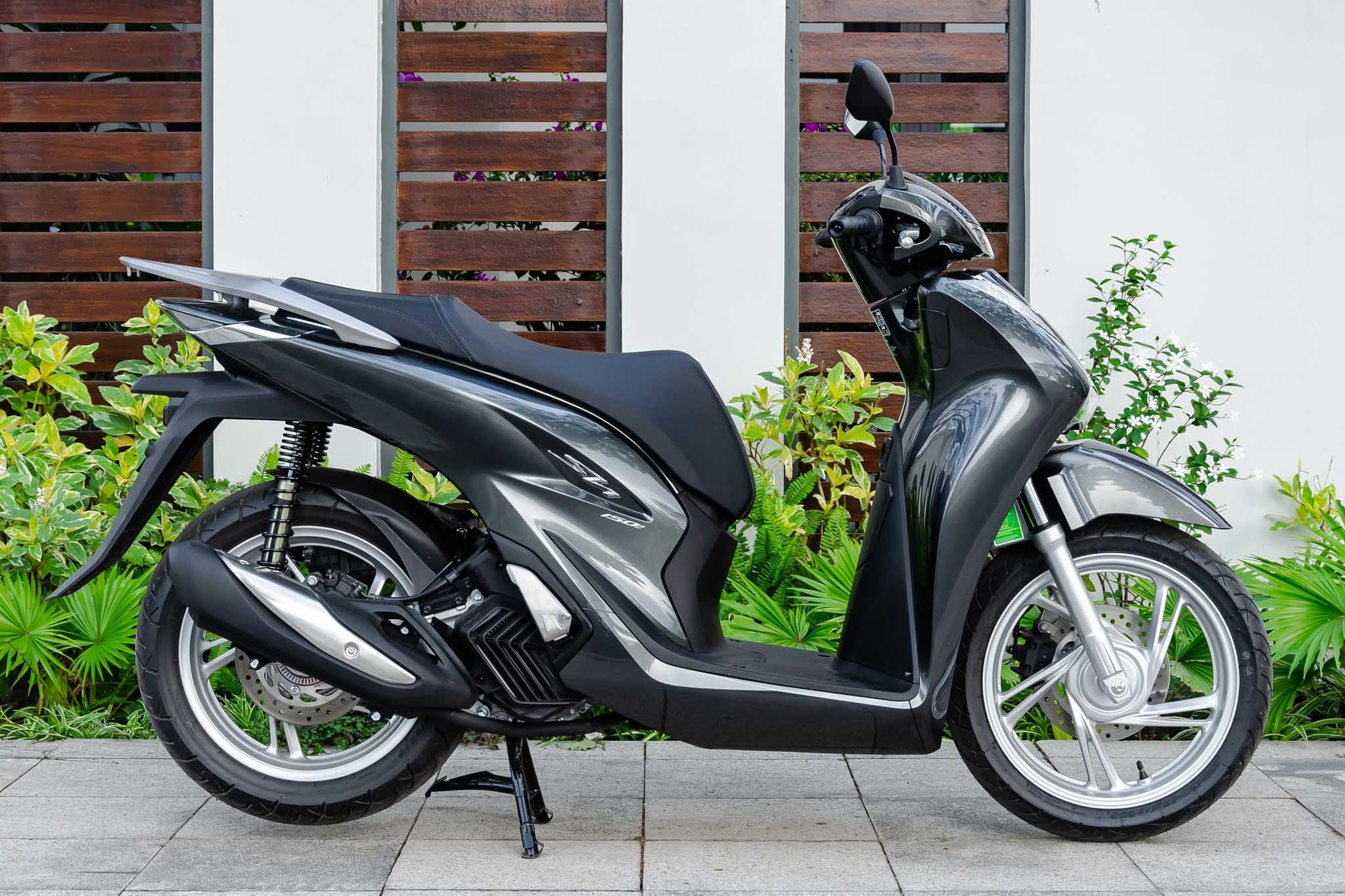 6 mau xe tay ga pho thong dat nhat VN anh 5