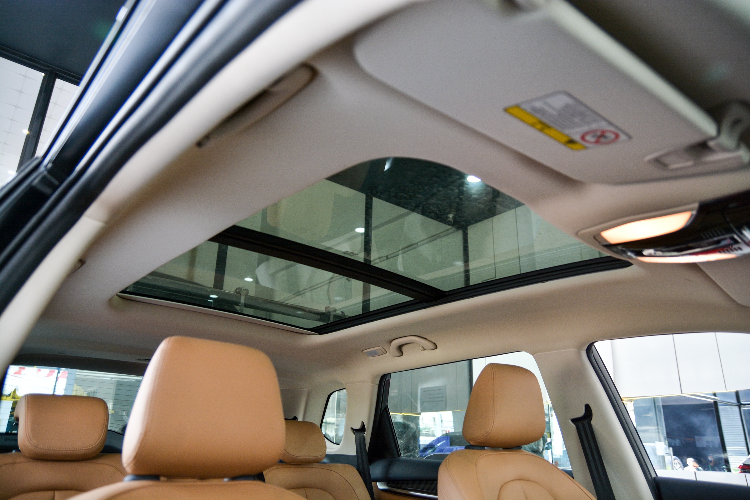 Can canh Brilliance V7 tai VN anh 18