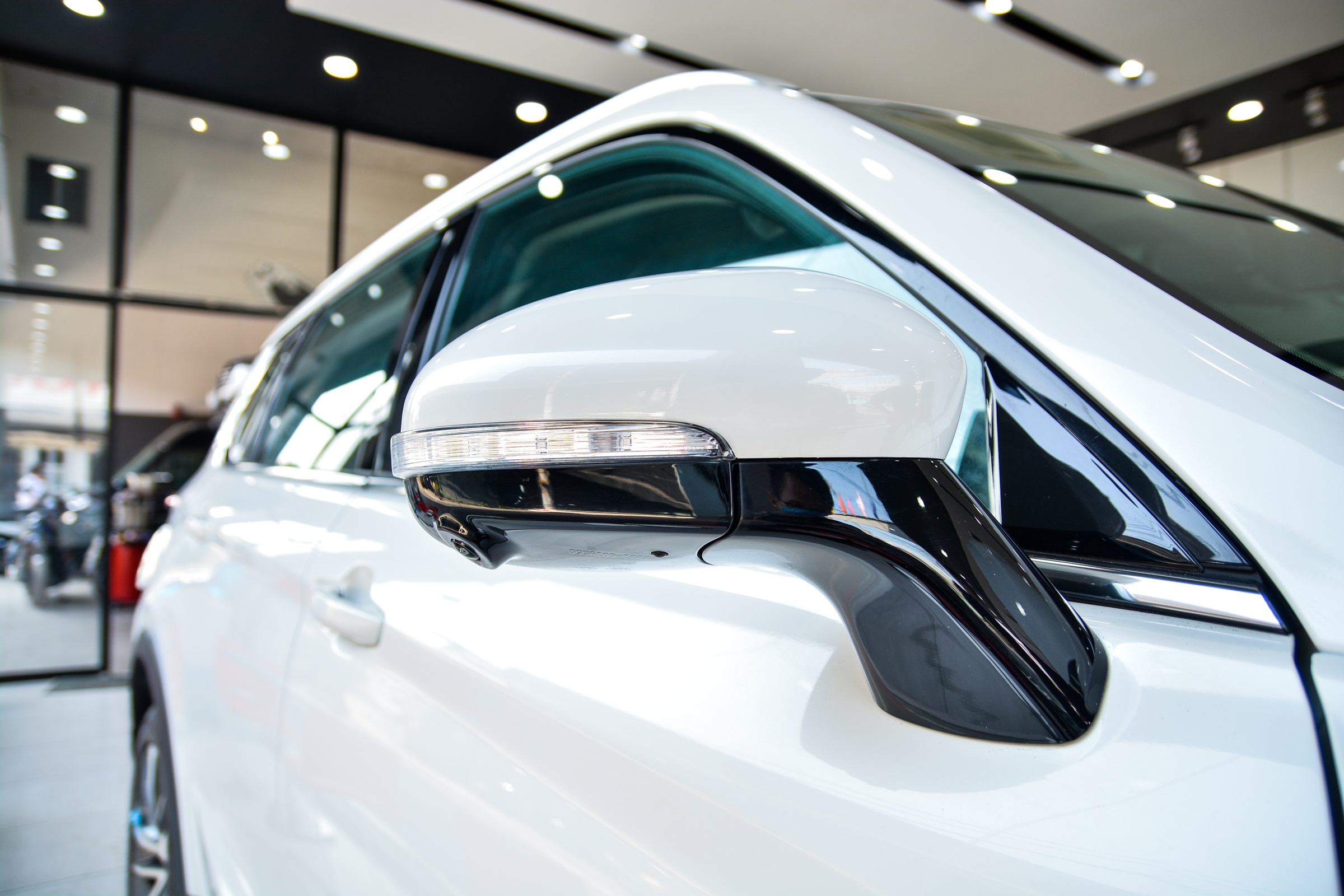 Can canh Brilliance V7 tai VN anh 6