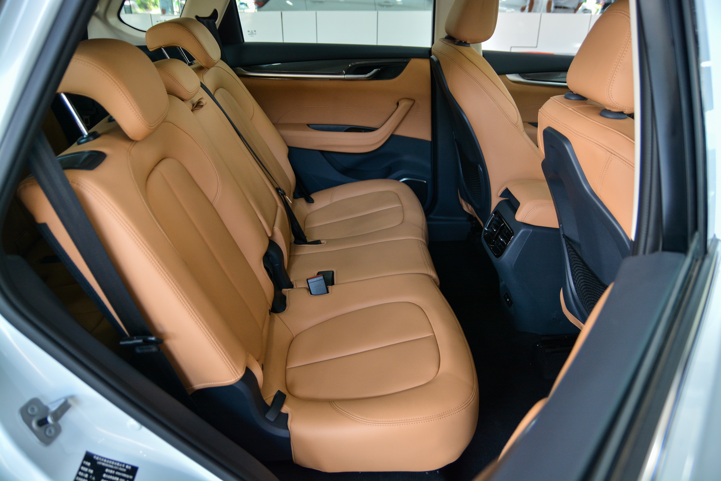 Cận cảnh Brilliance V7 tại VN ảnh 13 Can canh Brilliance V7 tai VN anh 13