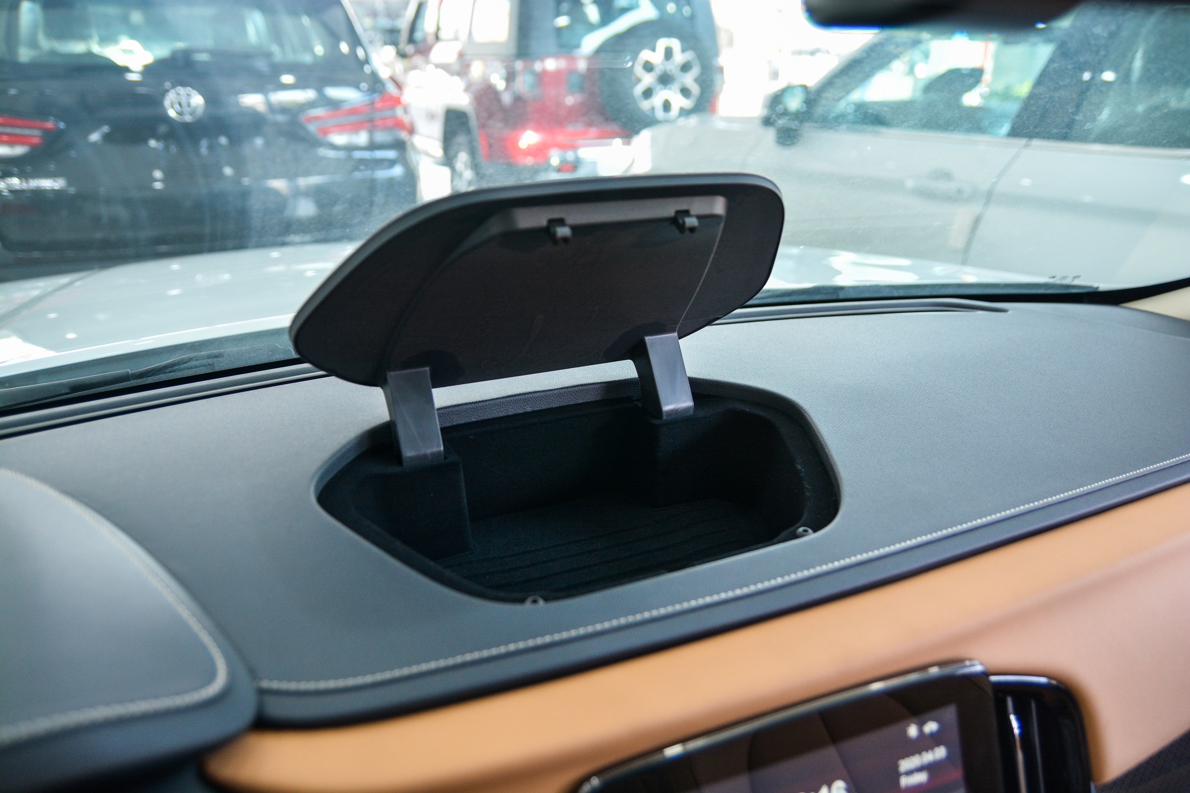 Cận cảnh Brilliance V7 tại VN ảnh 27 Can canh Brilliance V7 tai VN anh 27